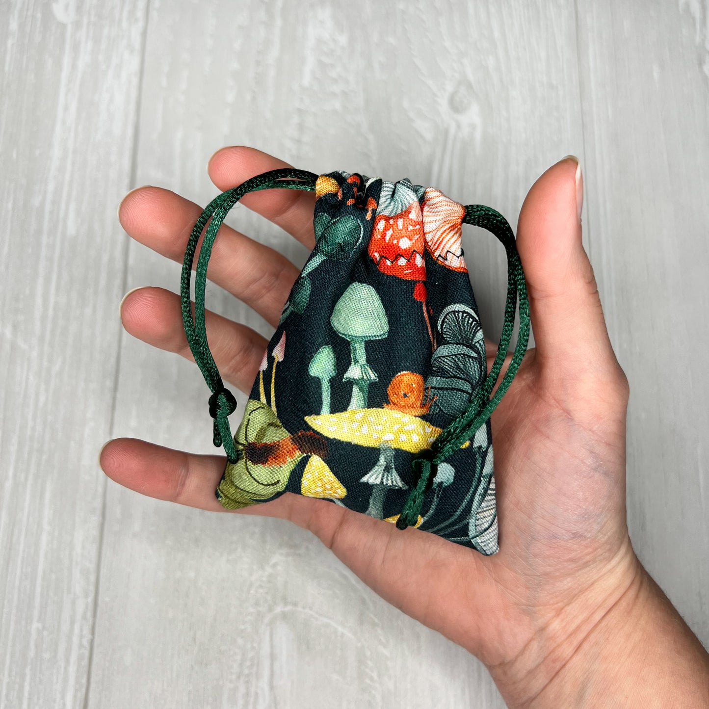 Tiny Universal-Waite Tarot Deck & Tiny Mushroom Bag Set