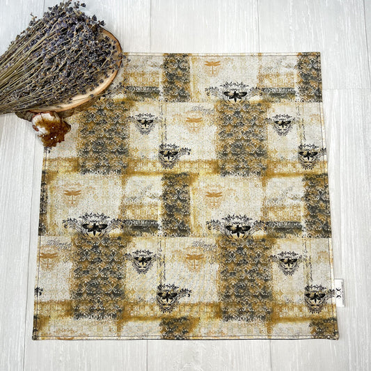 Bee Altar Cloth, Yellow & Black Tarot Reading Cloth, Boho Tarot Reading Supplies and Accessories, Rune Casting Cloth, Witch Tarot Reader