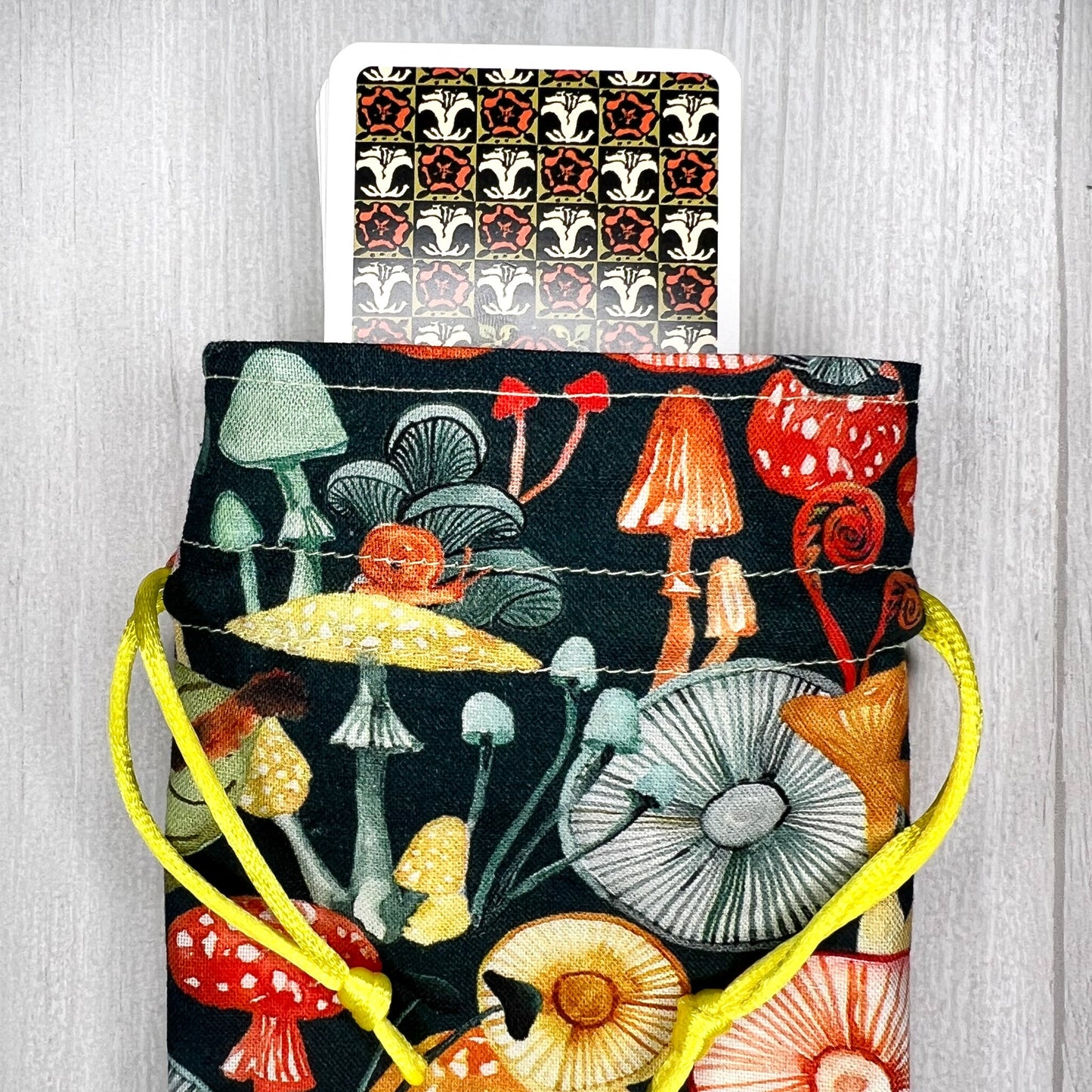 Mini Mushroom Tarot Deck Bag, Drawstring Pouch, Pocket Tarot, Dice Rune Crystal Bag, Witchcraft & Wiccan Supplies Gift, Divination Tools