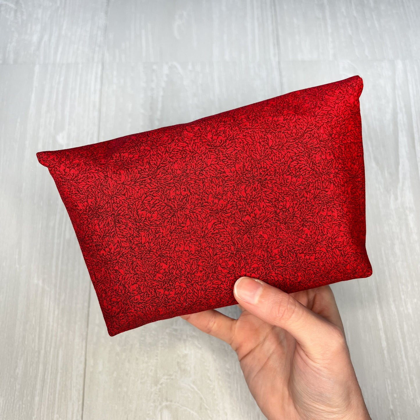 Red Floral Tarot Pouch Clutch, Red Black Magnetic Clasp Pouch, Tarot Bag, Tarot Reading Supplies & Accessories, Tarot Card Storage Holder