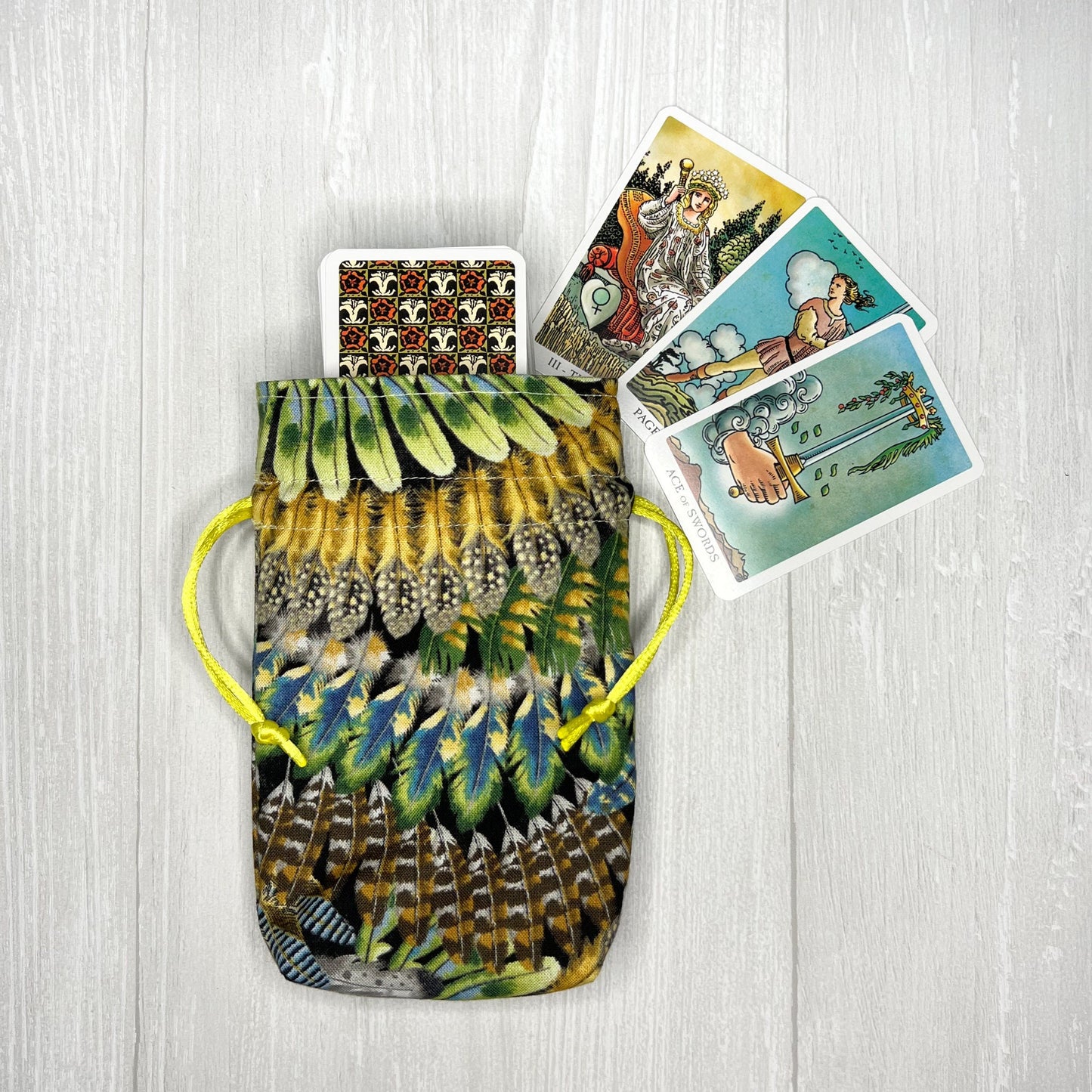 Mini Feather Tarot Deck Bag, Drawstring Pouch, Pocket Tarot, Dice Rune Crystal Bag, Witchcraft & Wiccan Supplies Gift, Divination Tools