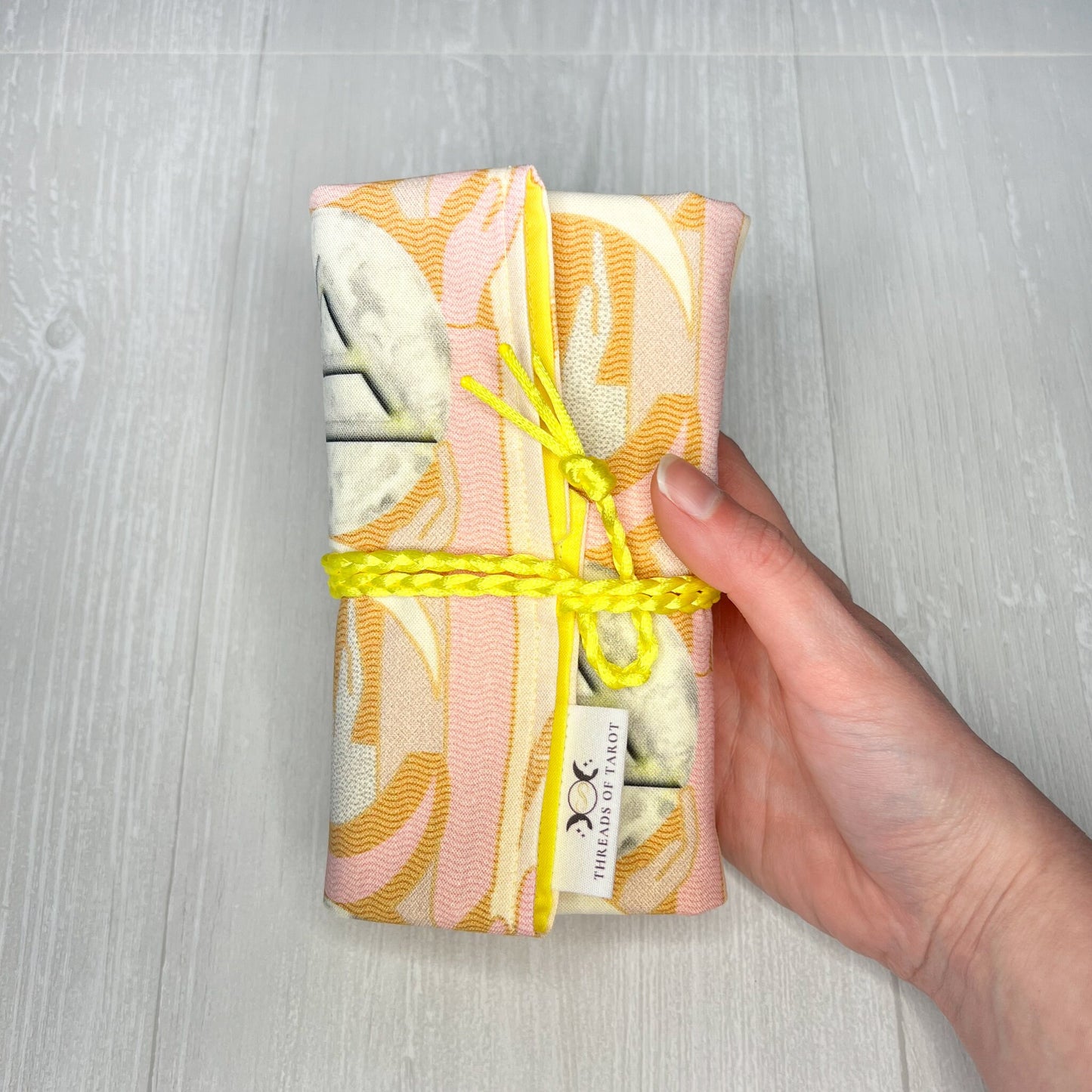 Air Symbol Tarot Wrap, Elemental Tarot Deck Storage Cloth, Tarot Card Holder, Pagan Witchcraft Wiccan Divination Supplies, Tarot Accessories