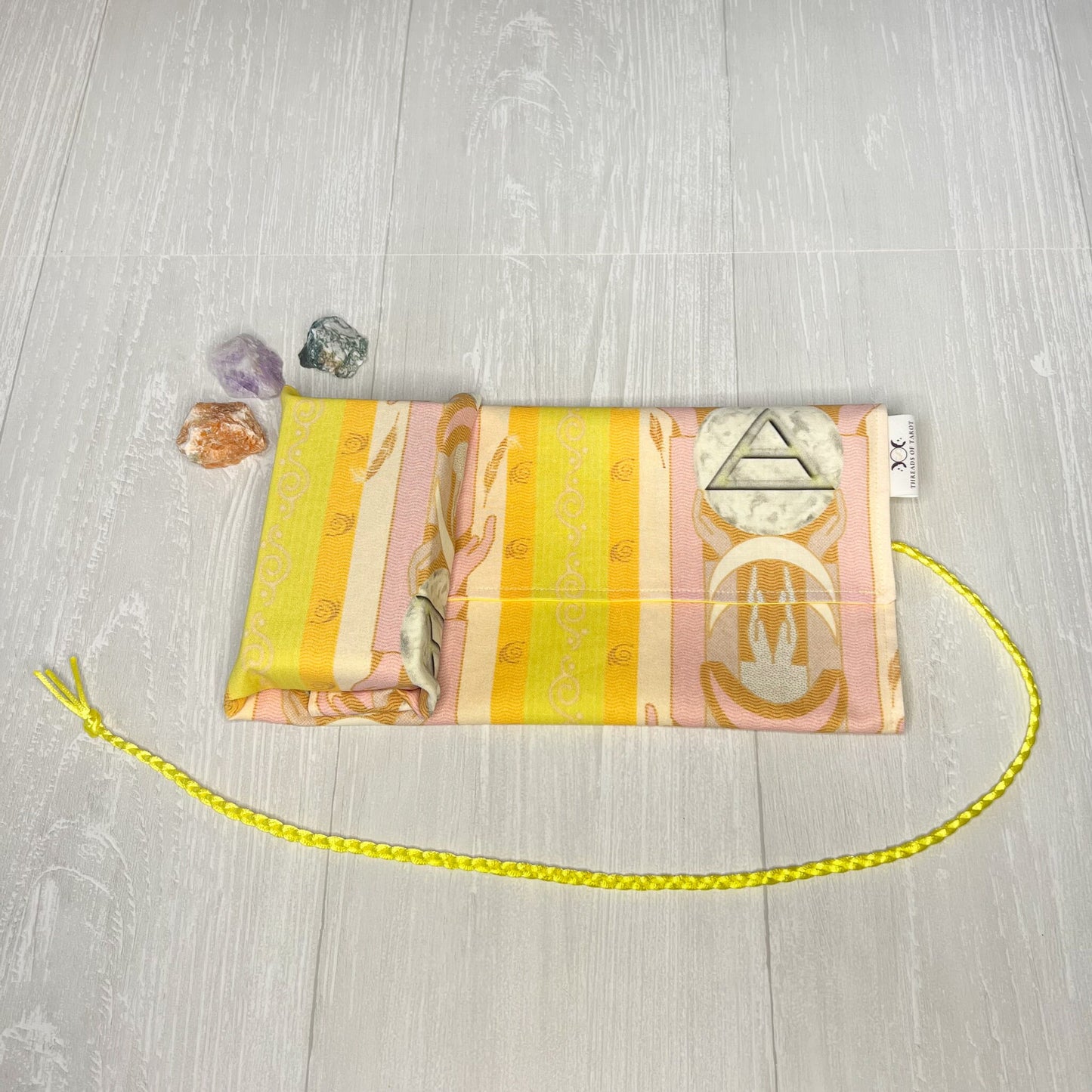 Air Symbol Tarot Wrap, Elemental Tarot Deck Storage Cloth, Tarot Card Holder, Pagan Witchcraft Wiccan Divination Supplies, Tarot Accessories
