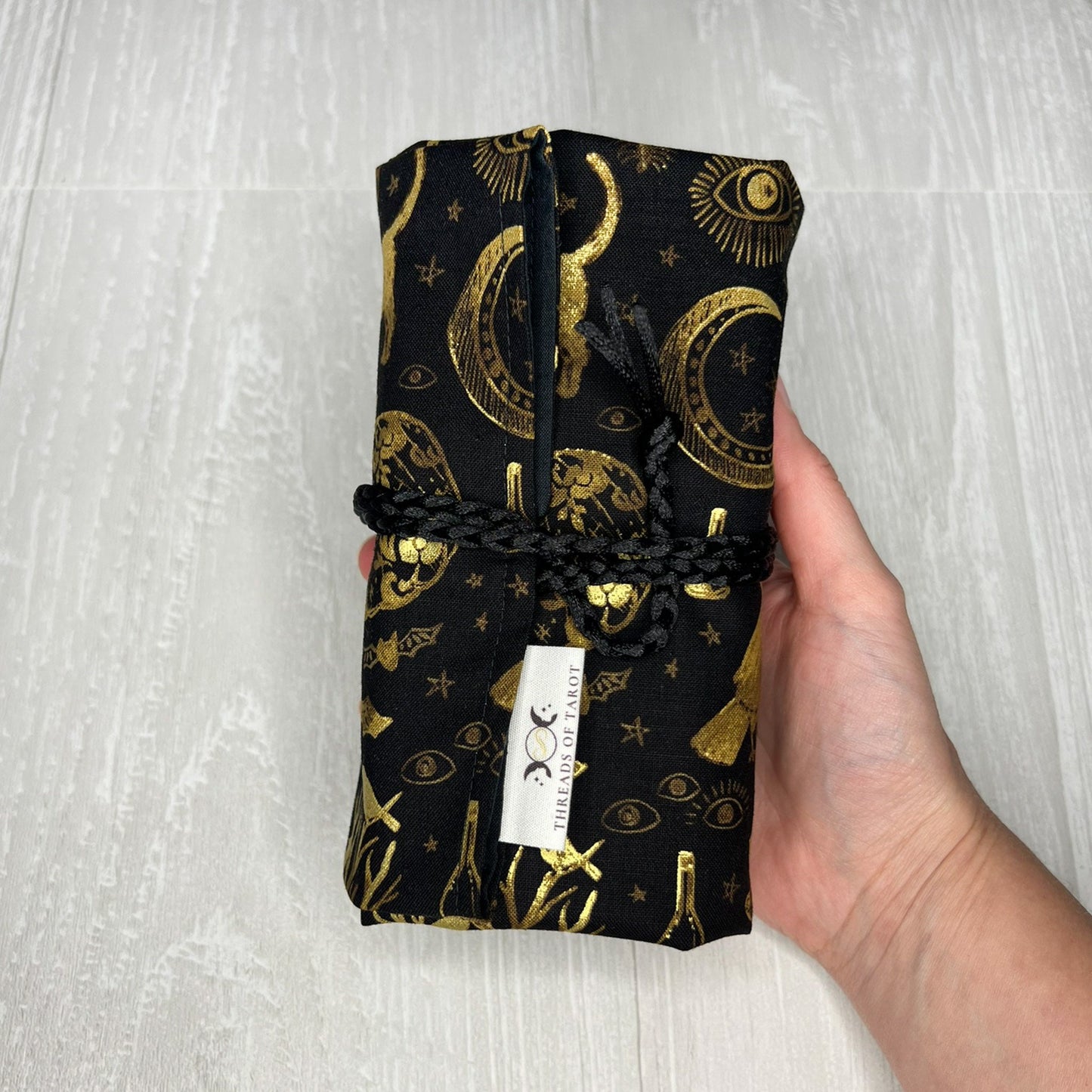 Witchy Tarot Wrap, Black & Gold Tarot Deck Storage Cloth, Tarot Card Holder, Pagan Witchcraft Wiccan Divination Supplies, Tarot Accessories