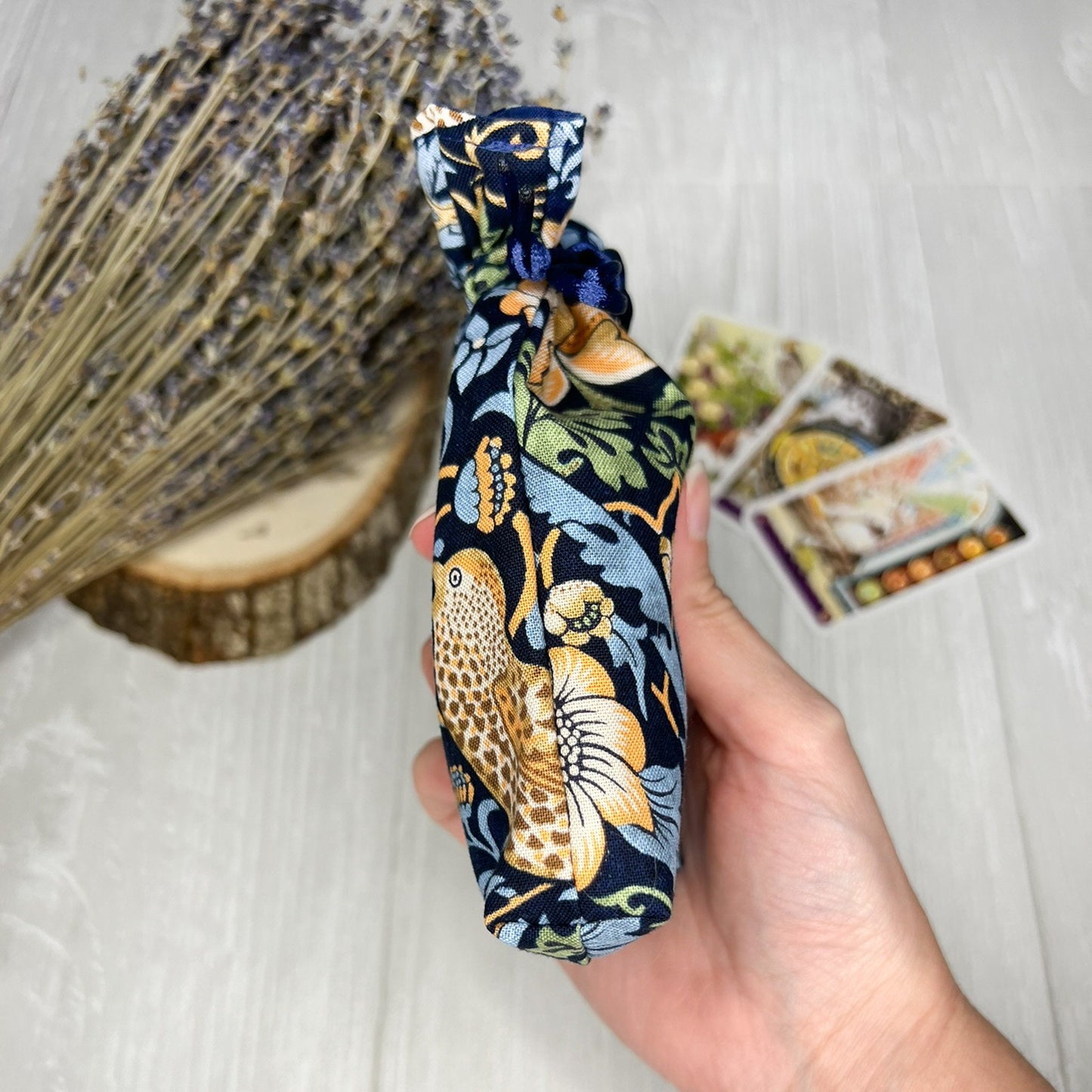 Mini Floral Tarot Deck Bag, Drawstring Pouch, Pocket Tarot, Dice Rune Crystal Bag, Witchcraft & Wiccan Supplies Gift, Divination Tools