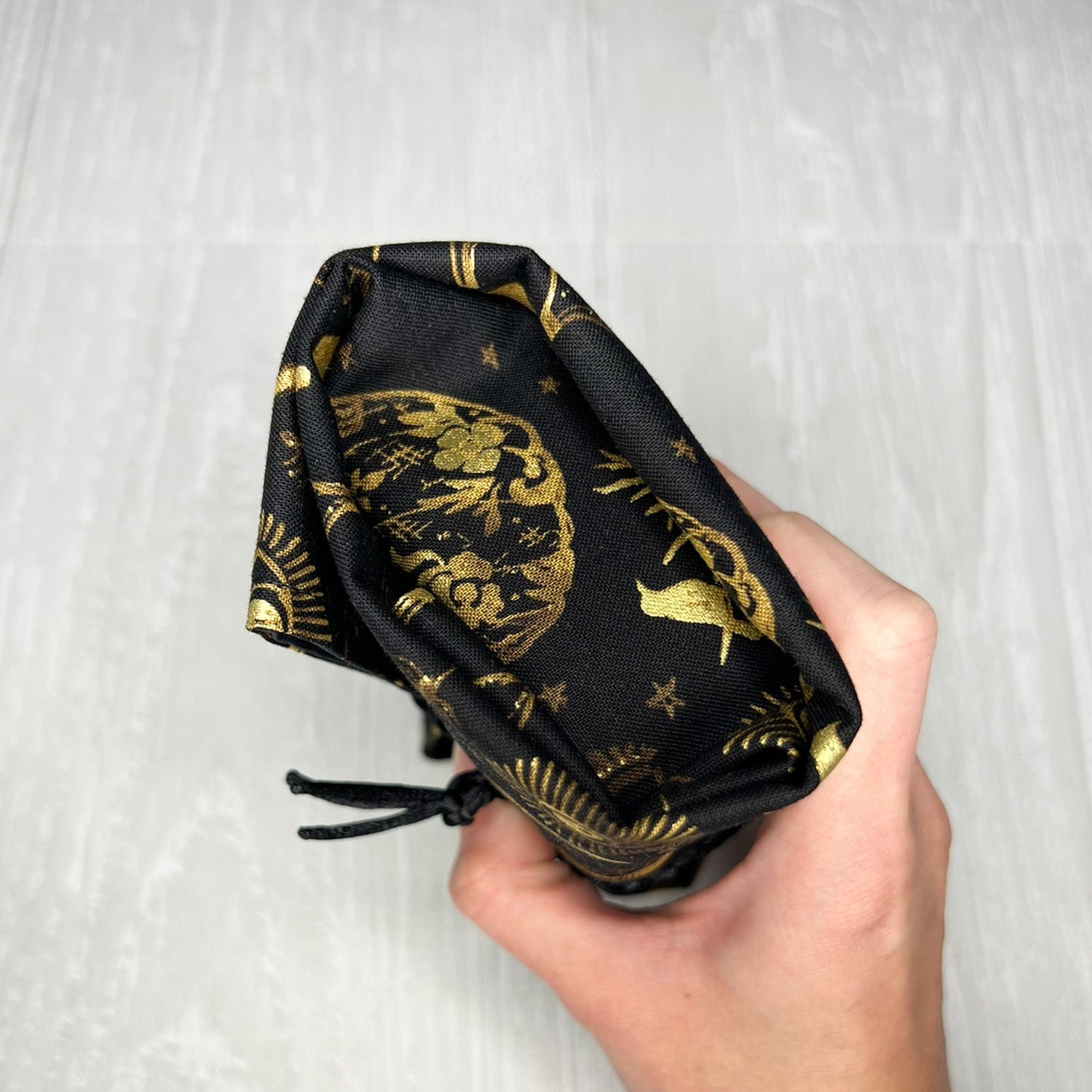Witchy Tarot Wrap, Black & Gold Tarot Deck Storage Cloth, Tarot Card Holder, Pagan Witchcraft Wiccan Divination Supplies, Tarot Accessories