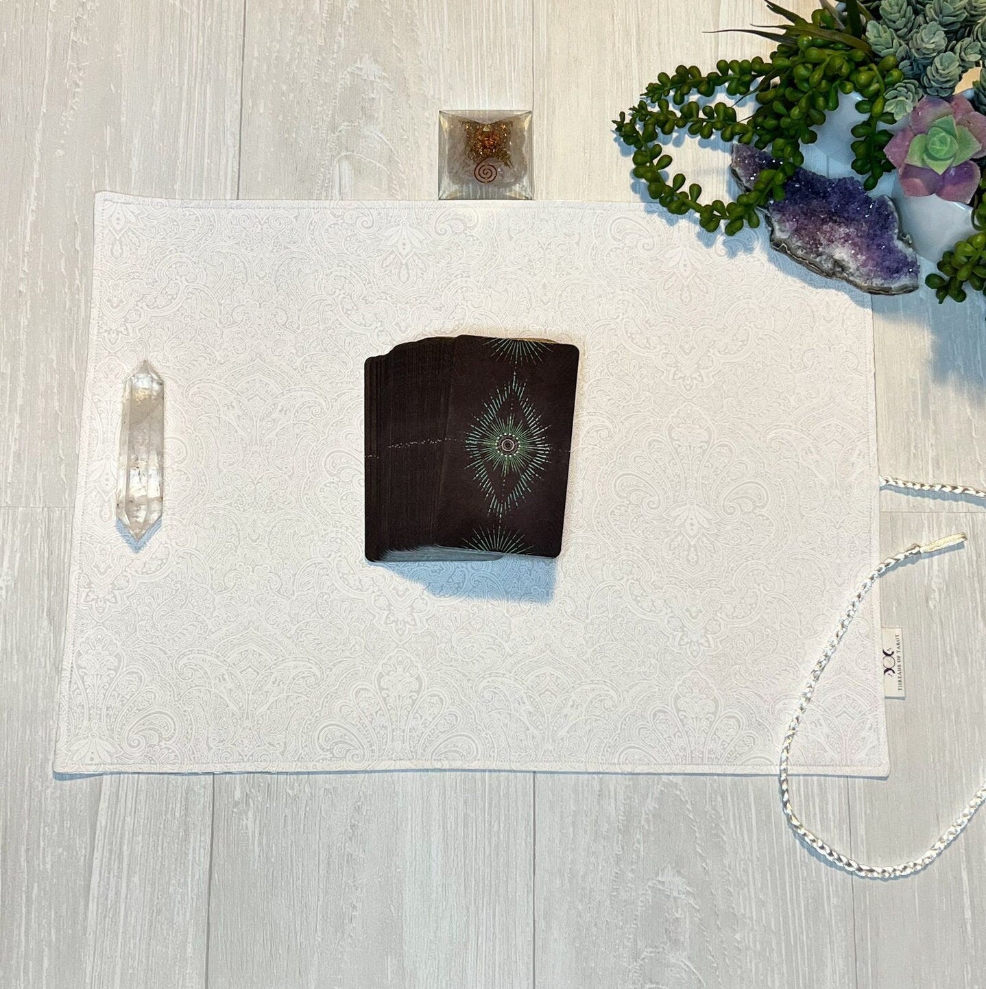 White Tarot Wrap, Satin and Cotton Tarot Storage and Cloth, Tarot Deck Holder, Pagan Witchcraft Wiccan Divination Tools Gifts & Supplies,