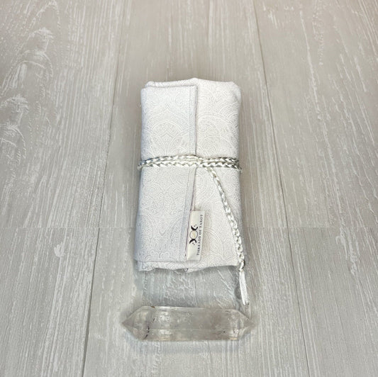 White Tarot Wrap, Satin and Cotton Tarot Storage and Cloth, Tarot Deck Holder, Pagan Witchcraft Wiccan Divination Tools Gifts & Supplies,