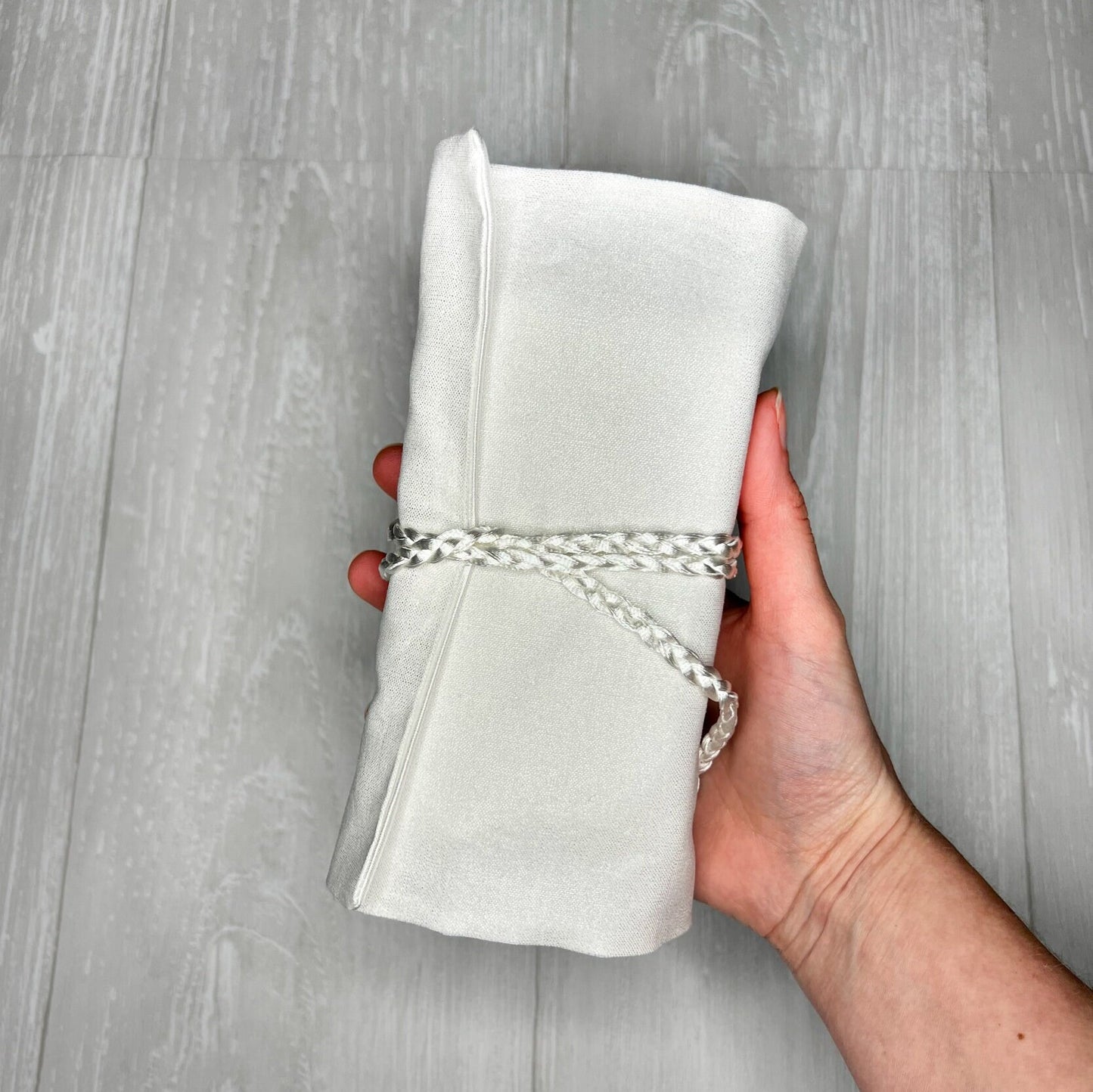 White Shimmery Tarot Wrap Pouch, Tarot Deck Storage, Tarot Supplies & Accessories, Tarot Card Holder, Divination Witch Tarot Reader Gift