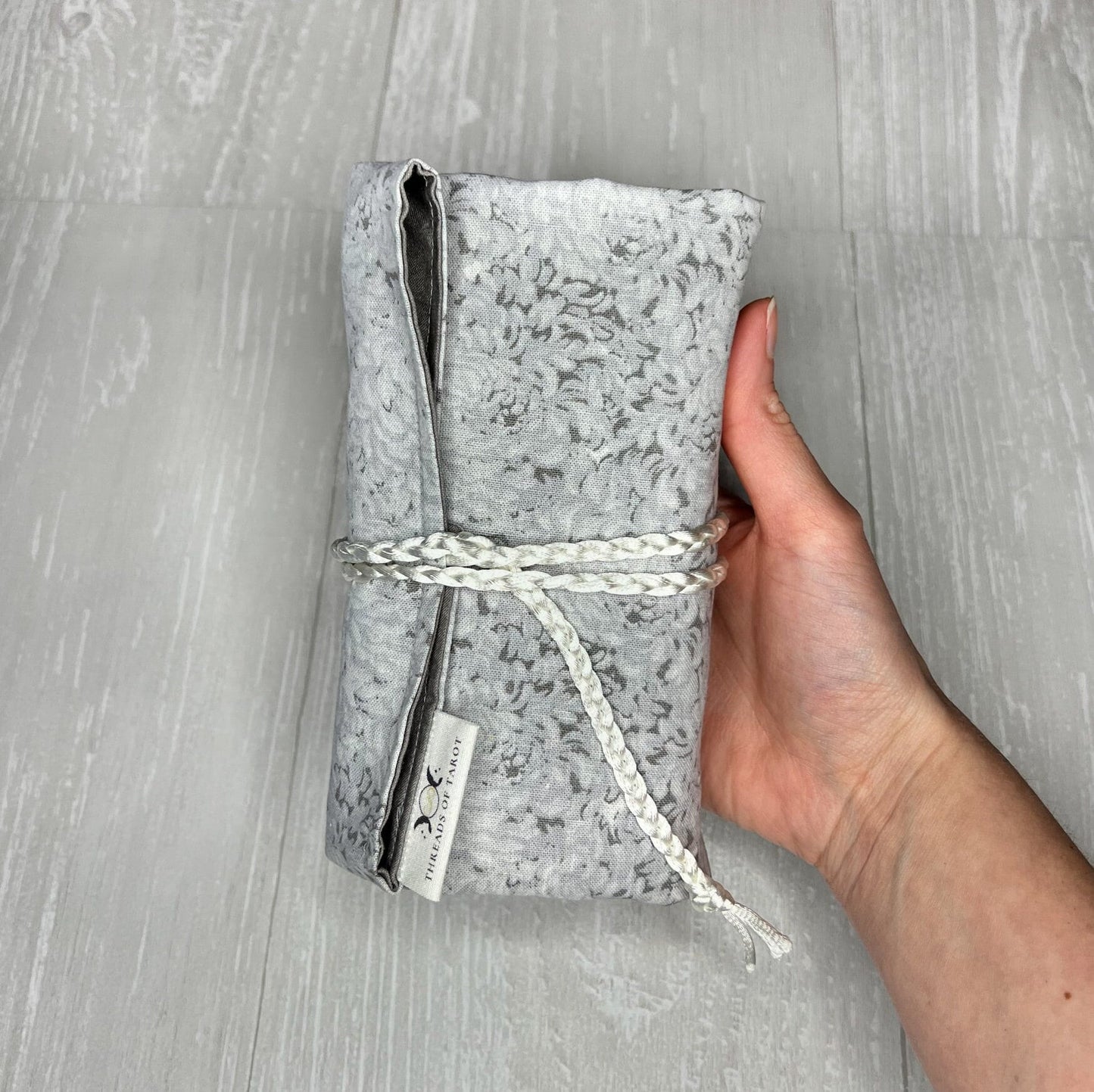 Gray Floral Tarot Wrap, Cotton Tarot Storage and Cloth, Tarot Deck Holder, Pagan Witchcraft Wiccan Divination Tools Gifts & Supplies,