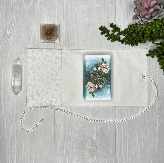 White Floral Tarot Wrap Pouch, Tarot Fold Over Pouch, Tarot Reading Supplies & Accessories, Tarot Card Holder, Divination Tarot Reader Gift