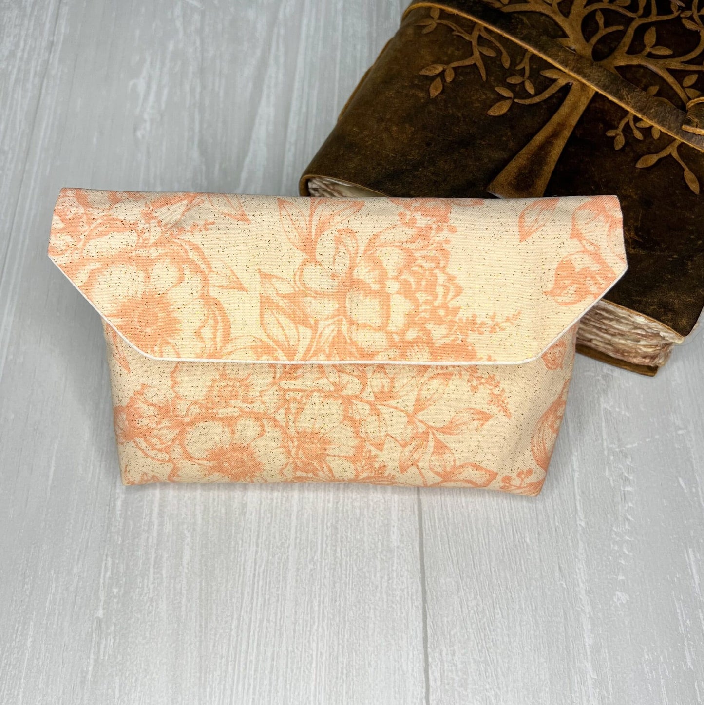 Floral Magnetic Clasp Tarot Clutch Pouch, Peach Fold Over Tarot Pouch, Tarot Reading Gifts Supplies & Accessories, Tarot Card Storage Holder