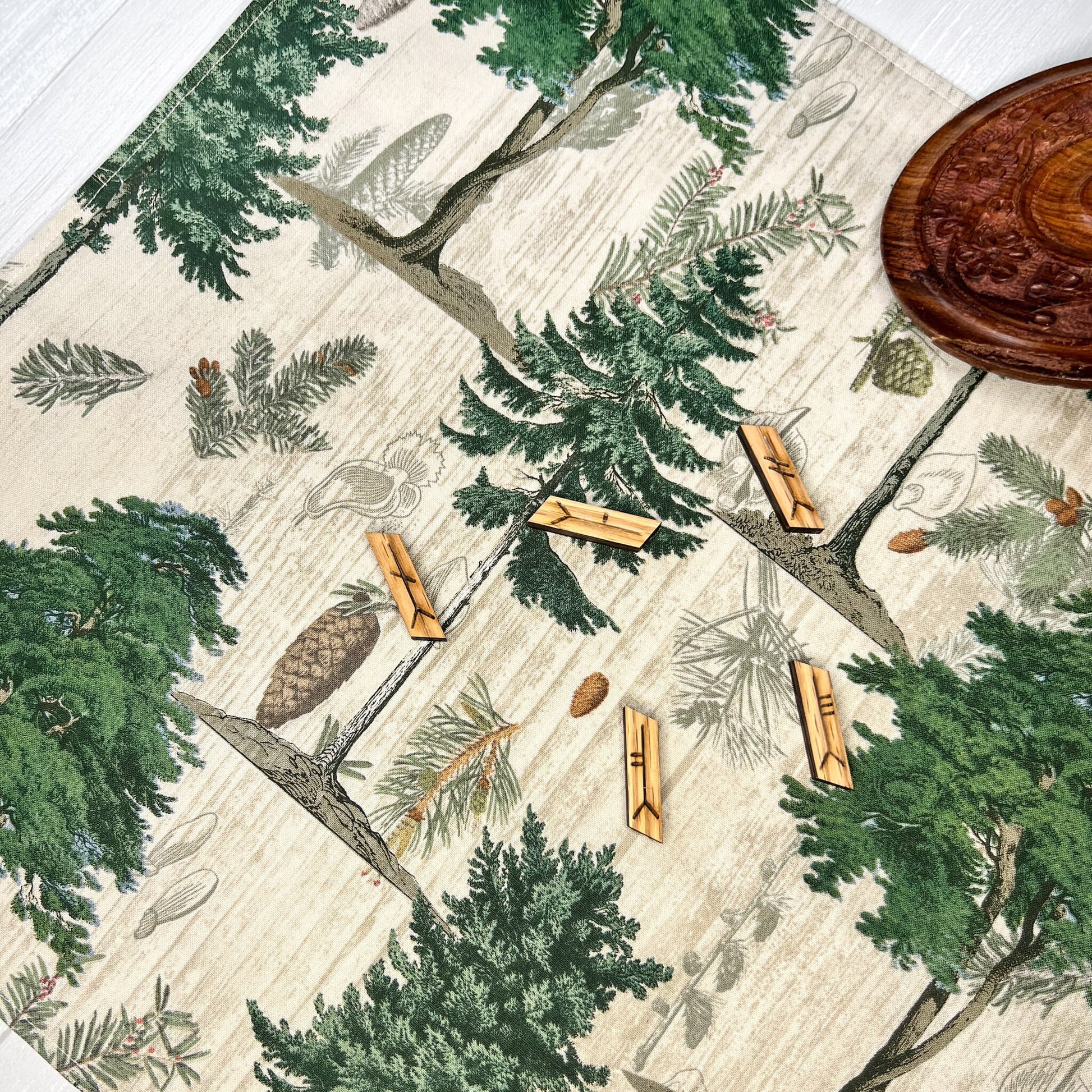 Tree Altar Cloth, Foresty Tarot Reading Cloth, Earthy Tarot Reading Supplies and Accessories, Rune Casting Cloth, Witch Tarot Reader Gifts
