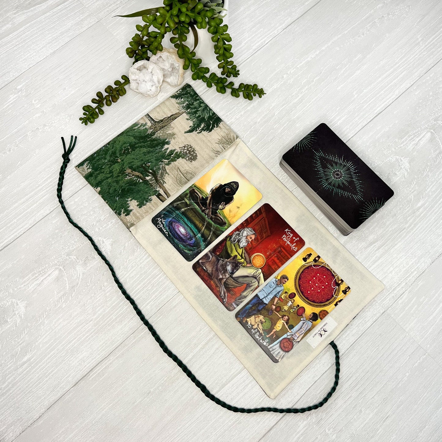 Tree Tarot Wrap, Foresty Green Tarot Fold Over Pouch, Tarot Supplies & Accessories, Tarot Card Holder, Divination Tools, Tarot Reader Gift