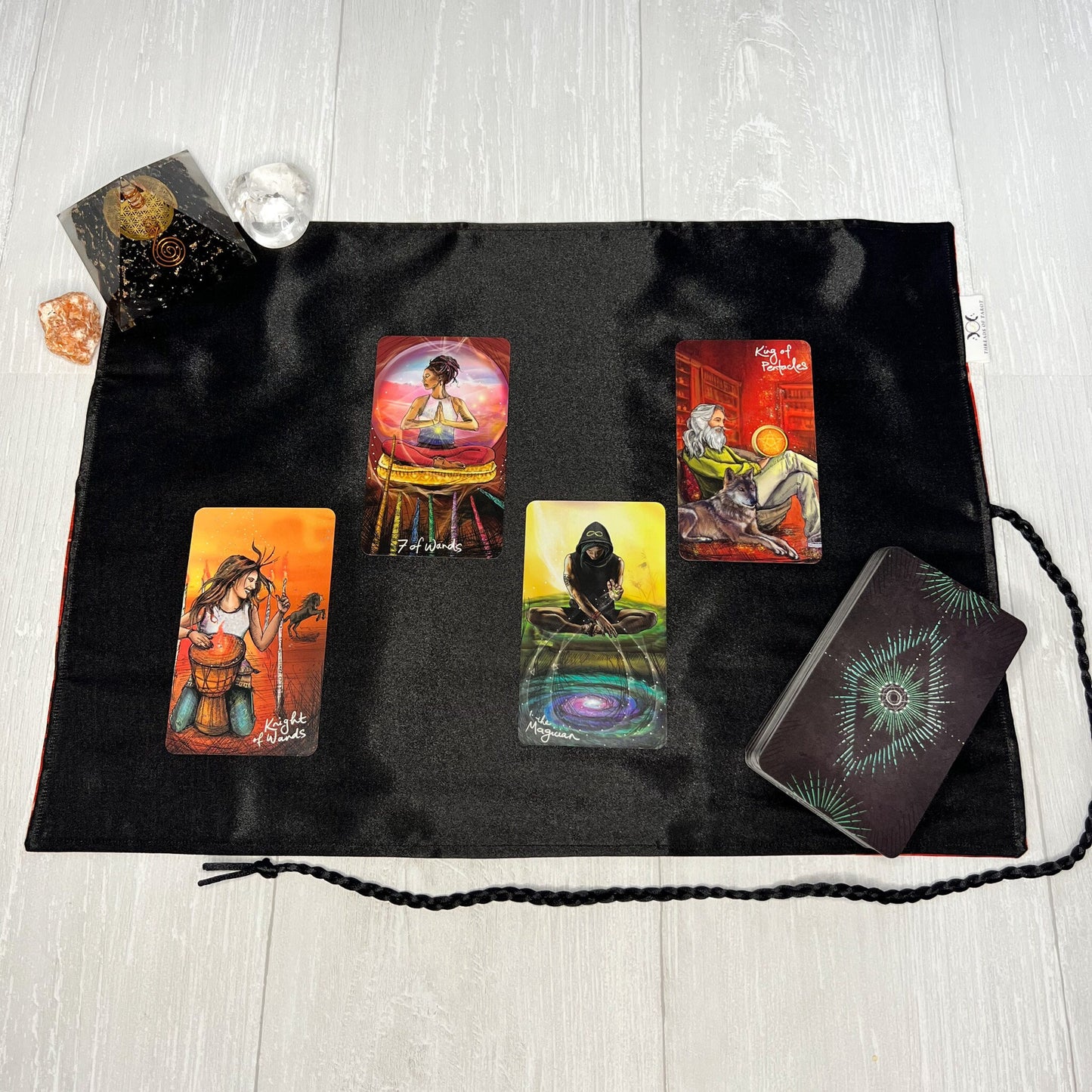 Red & Black Tarot Wrap, Tarot Deck Storage Cloth, Mystical Tarot Card Holder, Pagan Witchcraft Wiccan Divination Supplies, Tarot Accessories