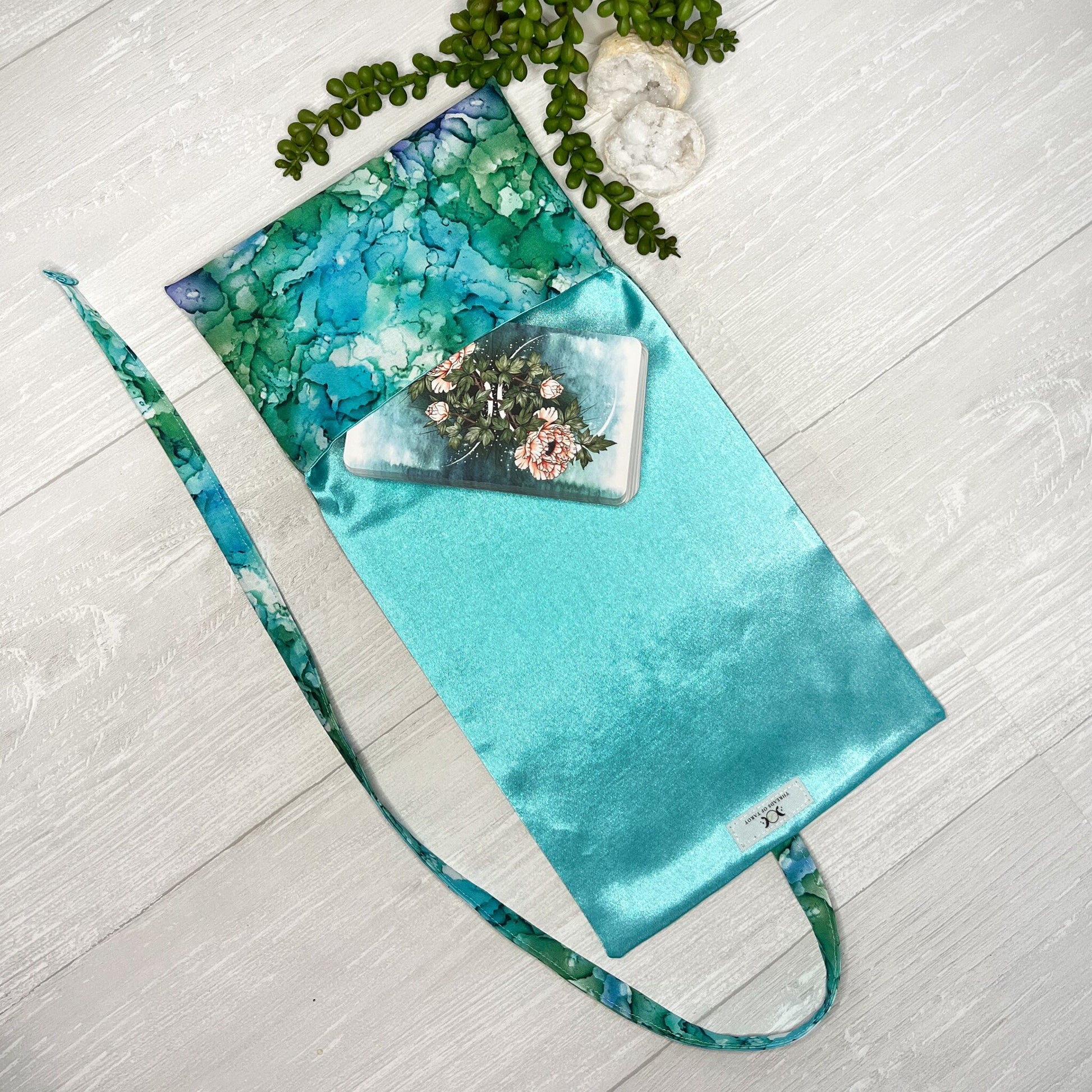 Tarot Wrap Pouch, Blue Green Tarot Deck Pouch, Tarot Altar Supplies & Accessories, Tarot Card Holder, Divination Pagan Tarot Reader Gift