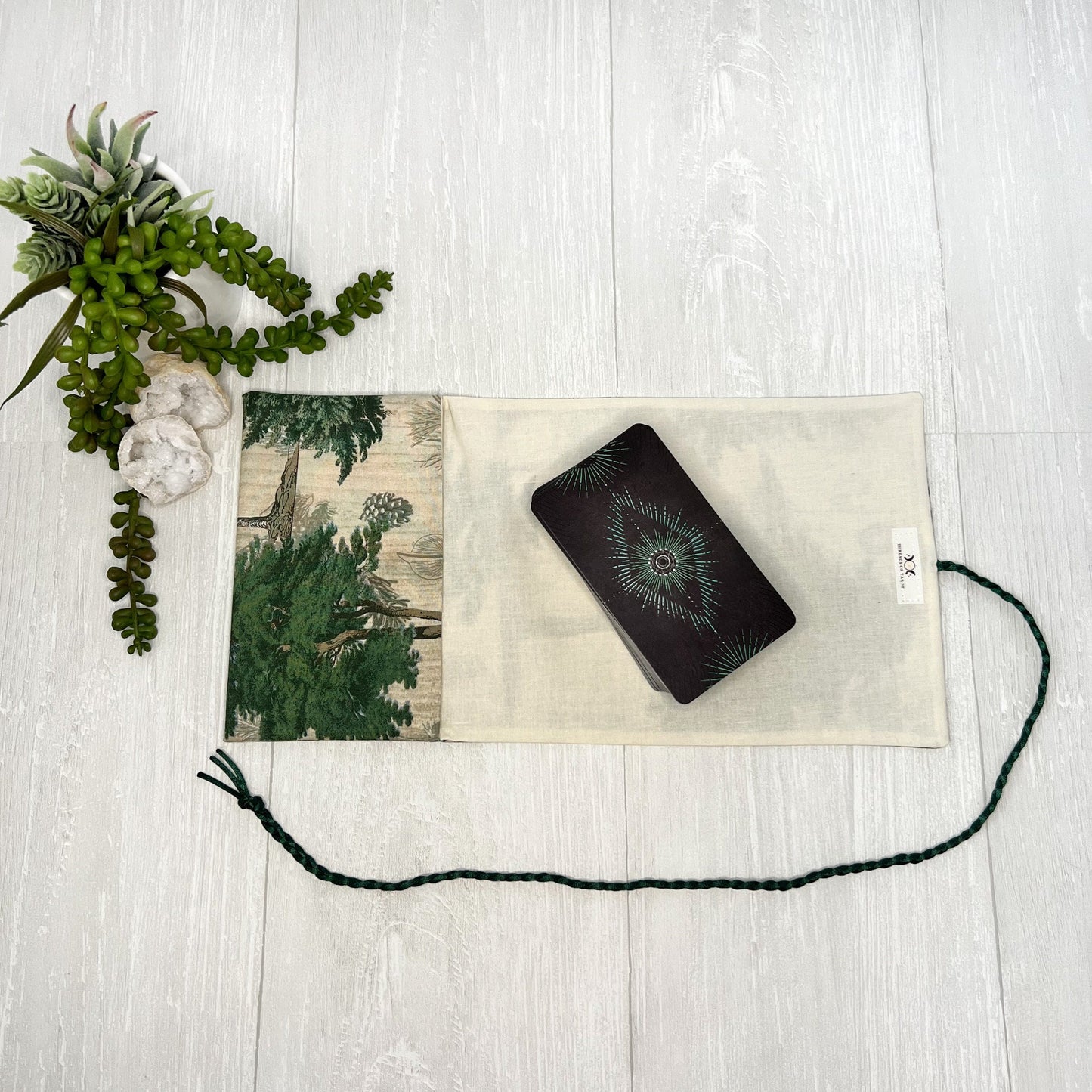 Tree Tarot Wrap, Foresty Green Tarot Fold Over Pouch, Tarot Supplies & Accessories, Tarot Card Holder, Divination Tools, Tarot Reader Gift