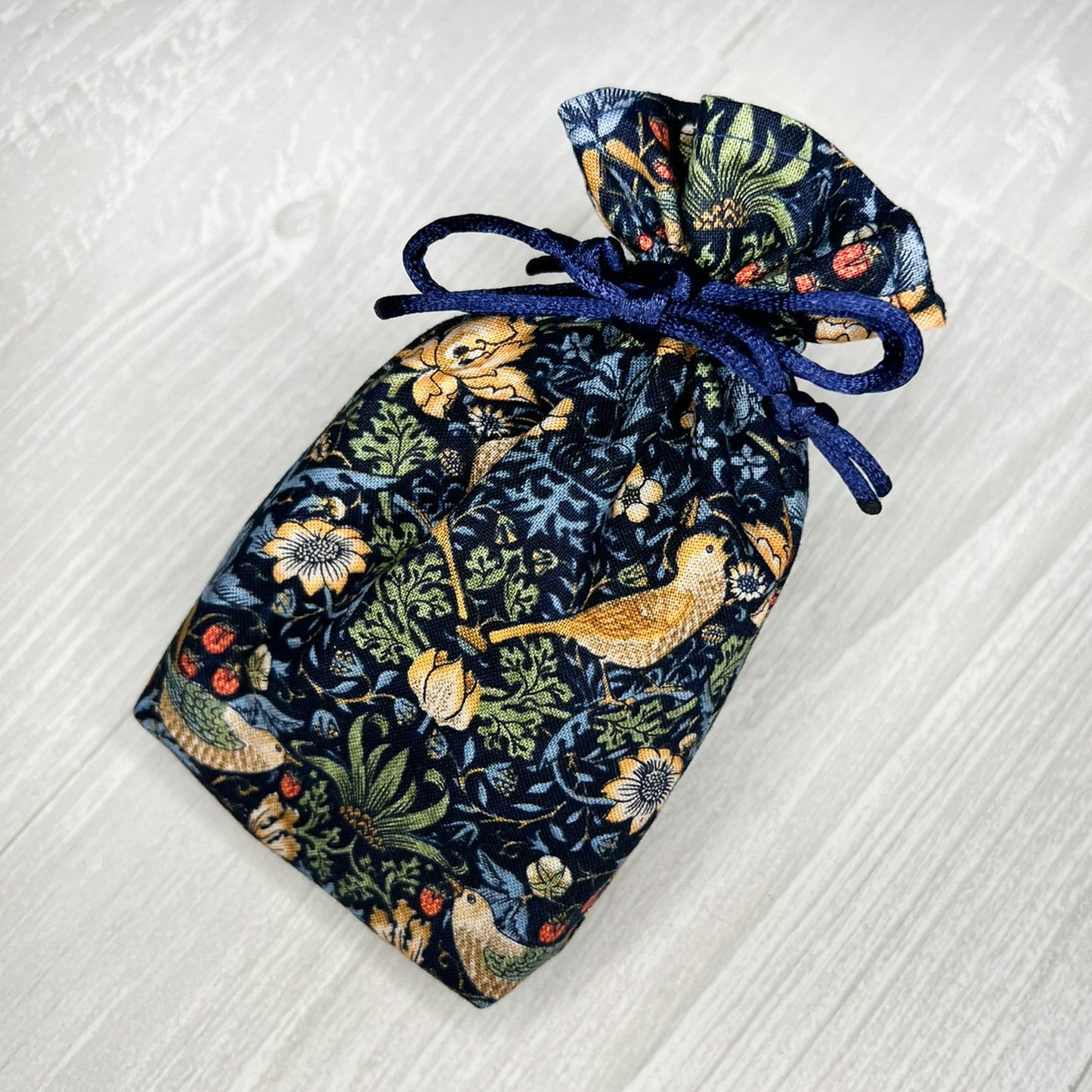 Mini Floral Tarot Deck Bag, Drawstring Pouch, Pocket Tarot, Dice Rune Crystal Bag, Witchcraft & Wiccan Supplies Gift, Divination Tools