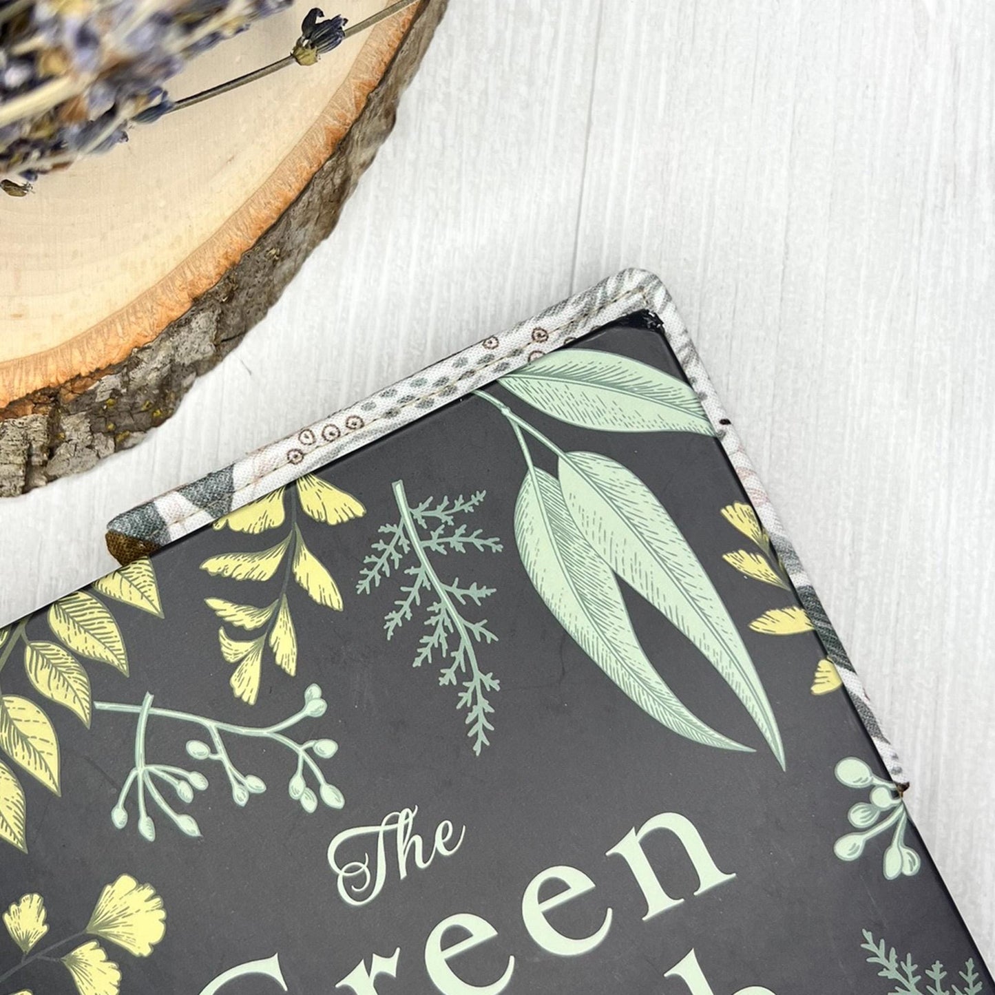 Corner Fabric Bookmark / Witchy Book Accessories / Book Page Holder / Book of Shadows & Spell Book Mark / Book Gifts / Unique Cute Bookmark