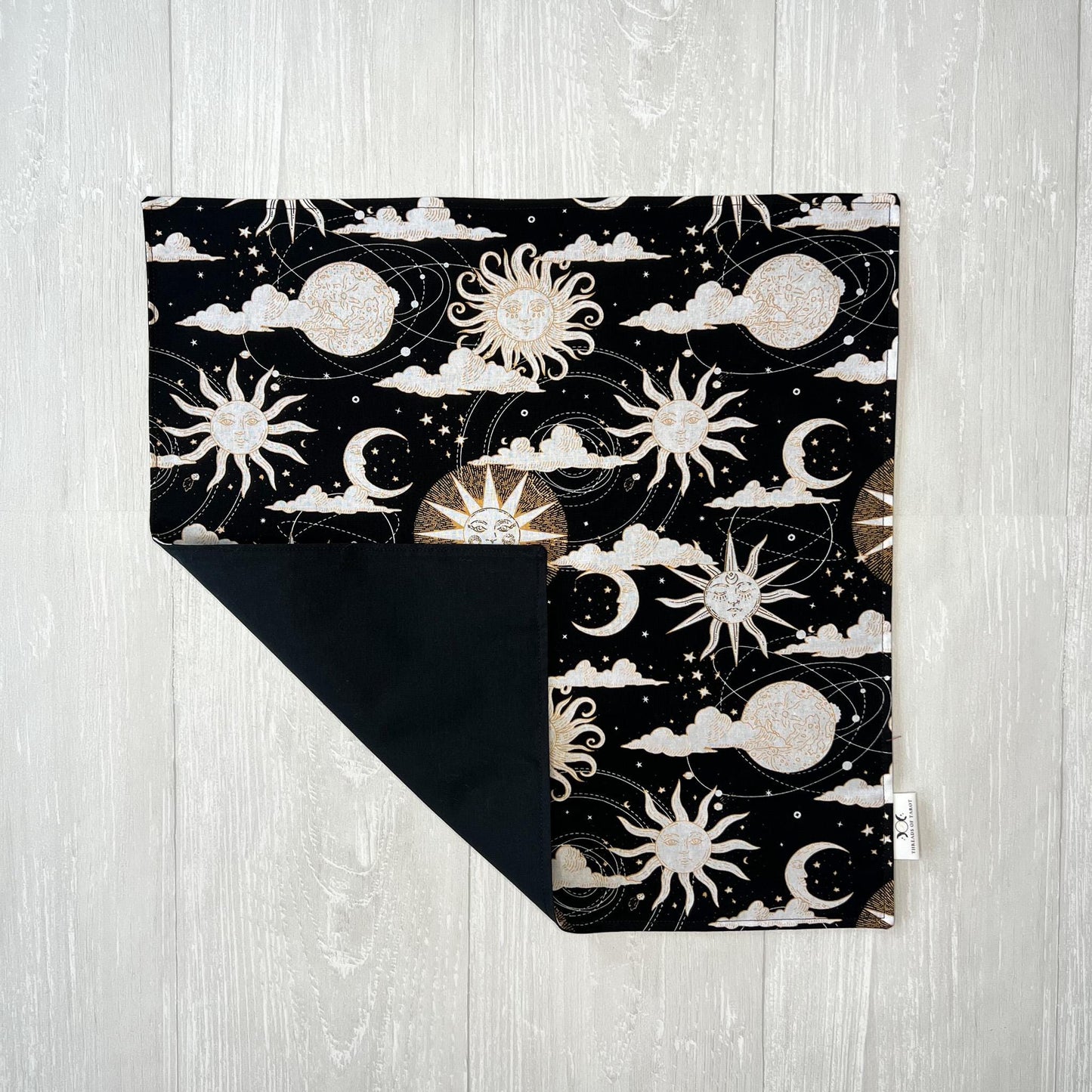 Celestial Altar Cloth, Sun & Moon Tarot Ritual Cloth, Rune Casting, Tarot Reading Supplies, Pagan Witchcraft Wiccan Gifts, Divination Tools