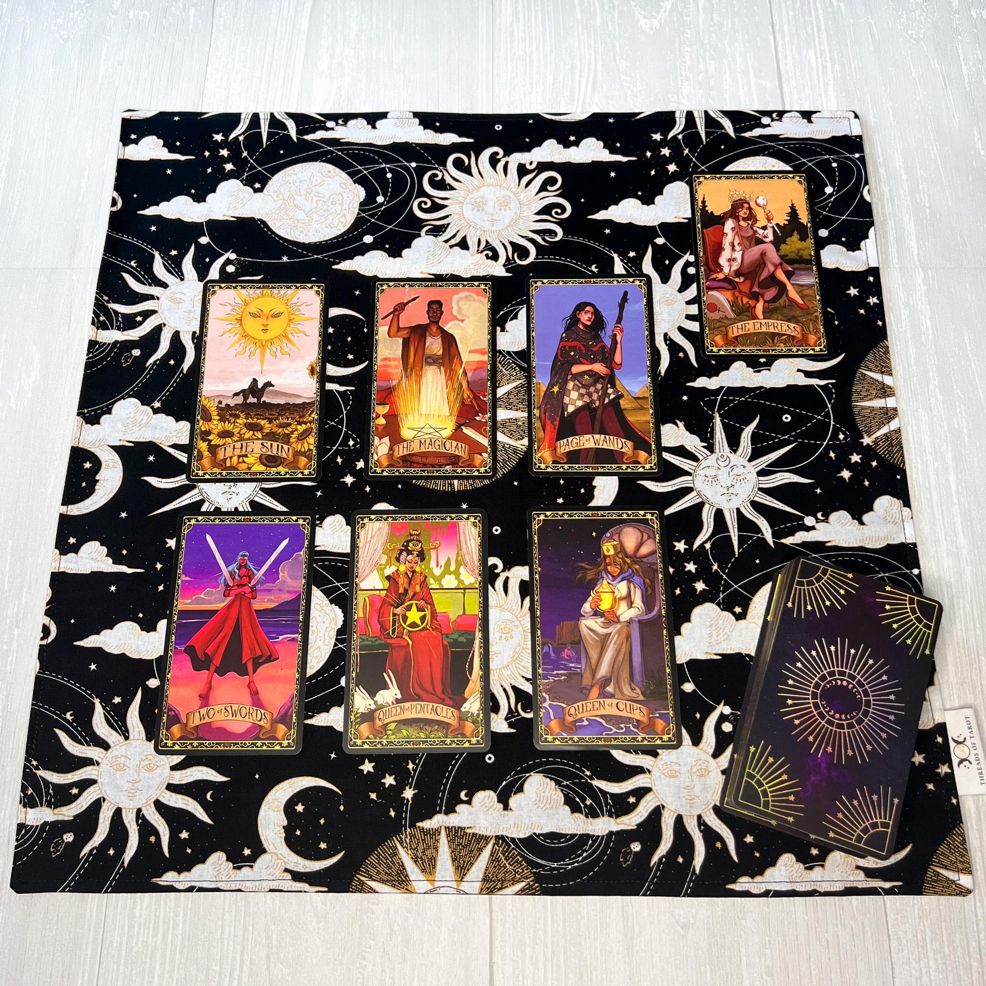 Celestial Altar Cloth, Sun & Moon Tarot Ritual Cloth, Rune Casting, Tarot Reading Supplies, Pagan Witchcraft Wiccan Gifts, Divination Tools