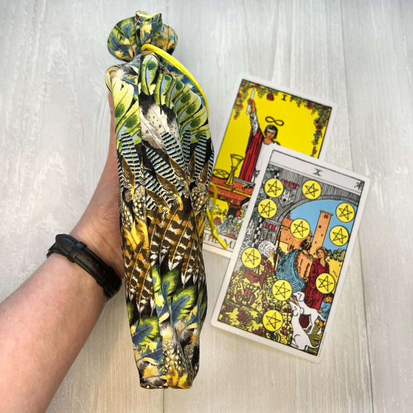 Large Feather Tarot Bag, Yellow Lined Drawstring Pouch, Tarot Deck Storage Holder, Pagan Witchcraft Wiccan Divination Tools Gifts & Supplies