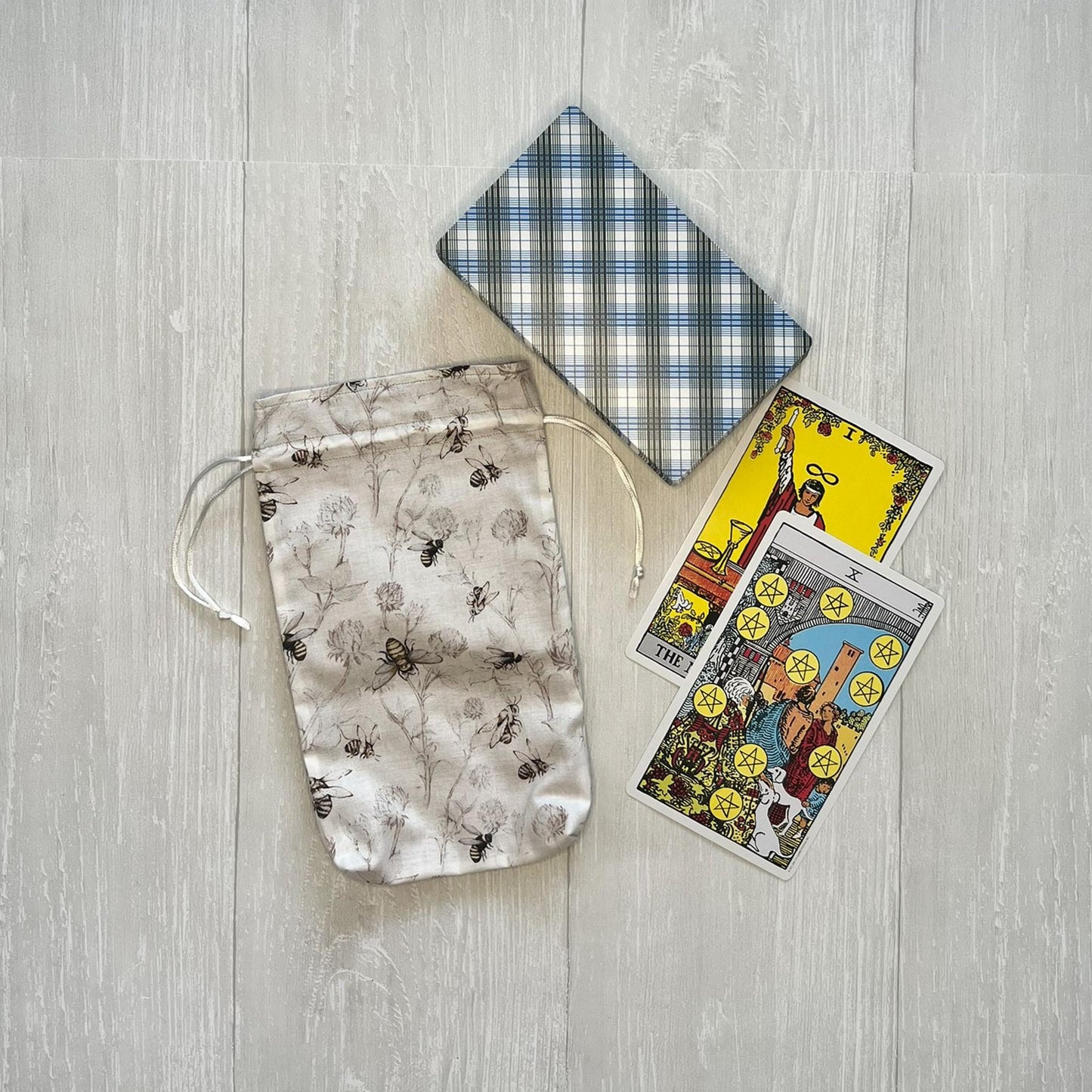 Large Bee Tarot Bag, Lined Drawstring Pouch, Tarot Deck Storage Holder, Standard Tarot, Pagan Witchcraft Wiccan Divination Tools & Gifts