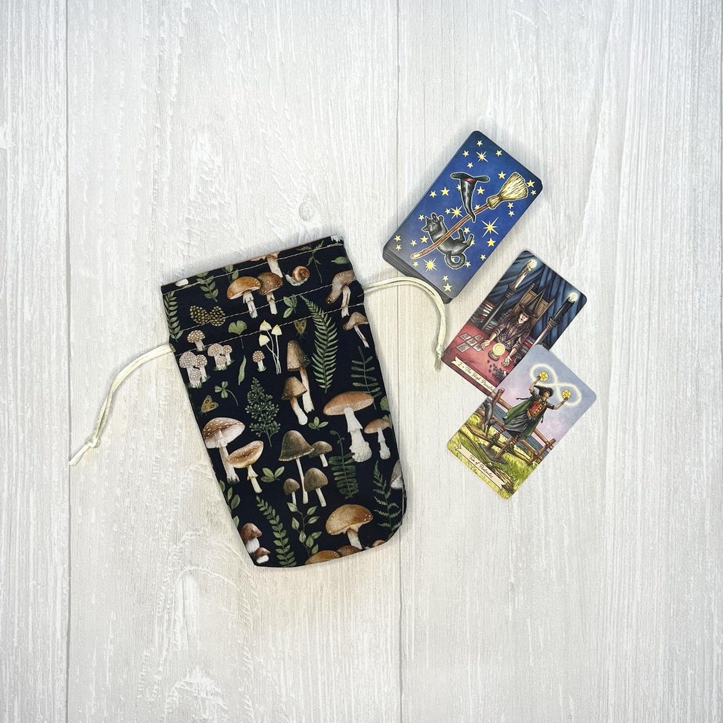 Mini Mushroom Tarot Deck Bag, Drawstring Pouch, Pocket Tarot, Dice Rune Crystal Bag, Witchcraft & Wiccan Supplies Gift, Divination Tools