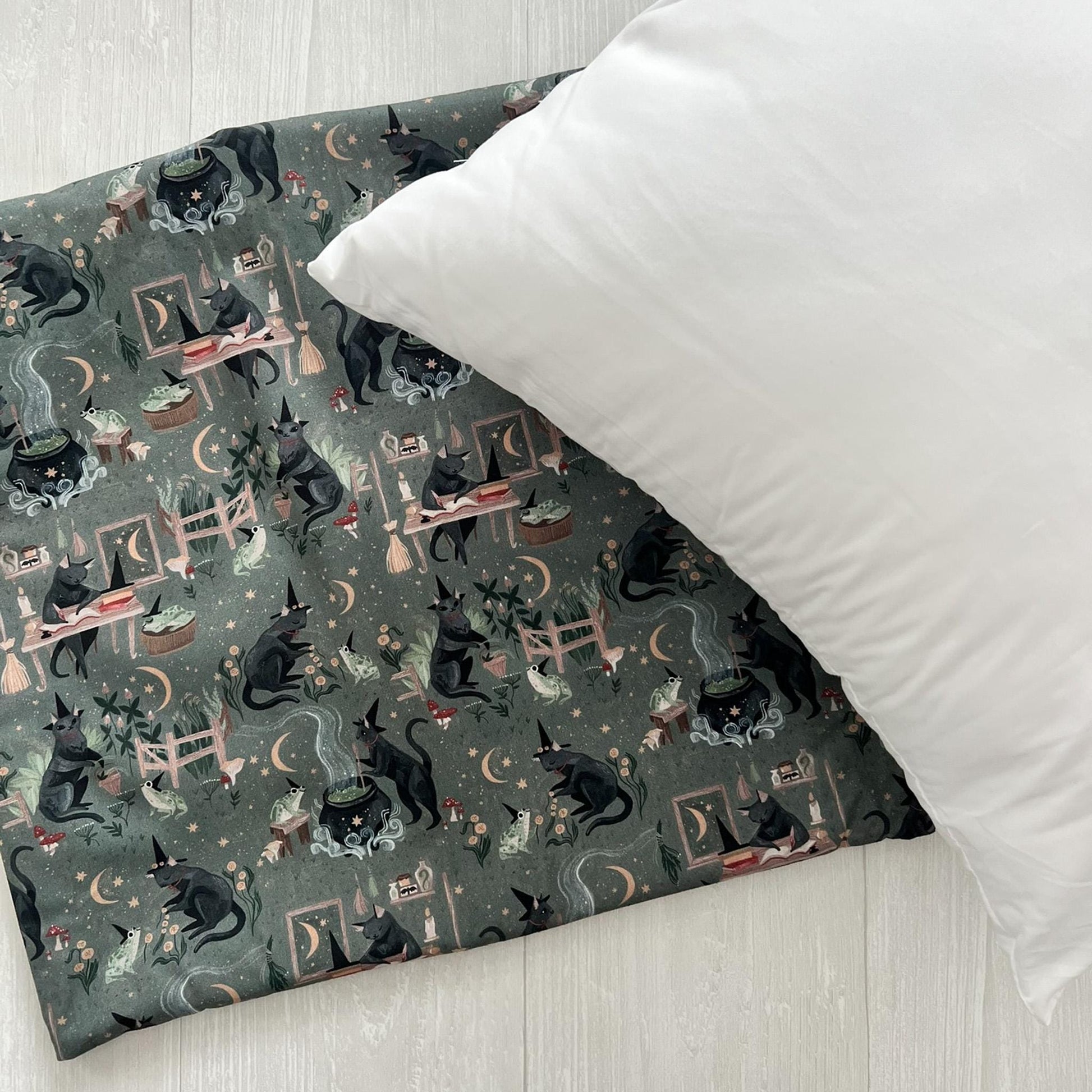 Witchy Throw Pillow, Witchy Black Cat Pillow Case & Insert, Halloween Home Decor, 18x18 Handmade Pillow Cover