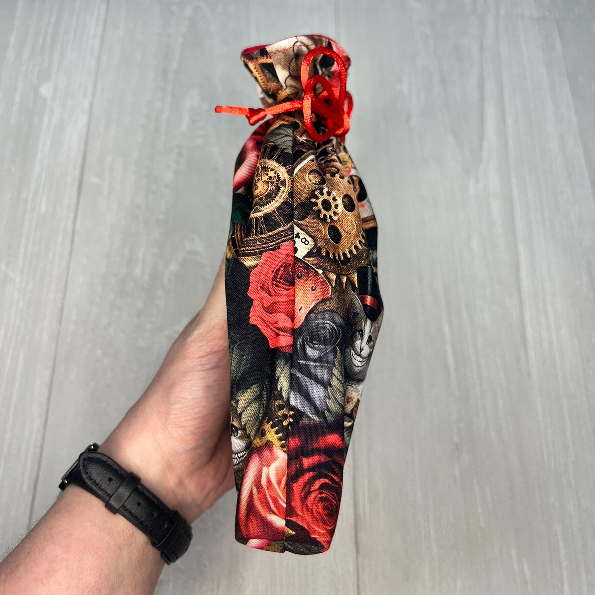 Wonderland Tarot Deck Bag, Alice's Adventures in Wonderland Tarot Bag, Cat White Rabbit Tarot, Red Tarot Pouch