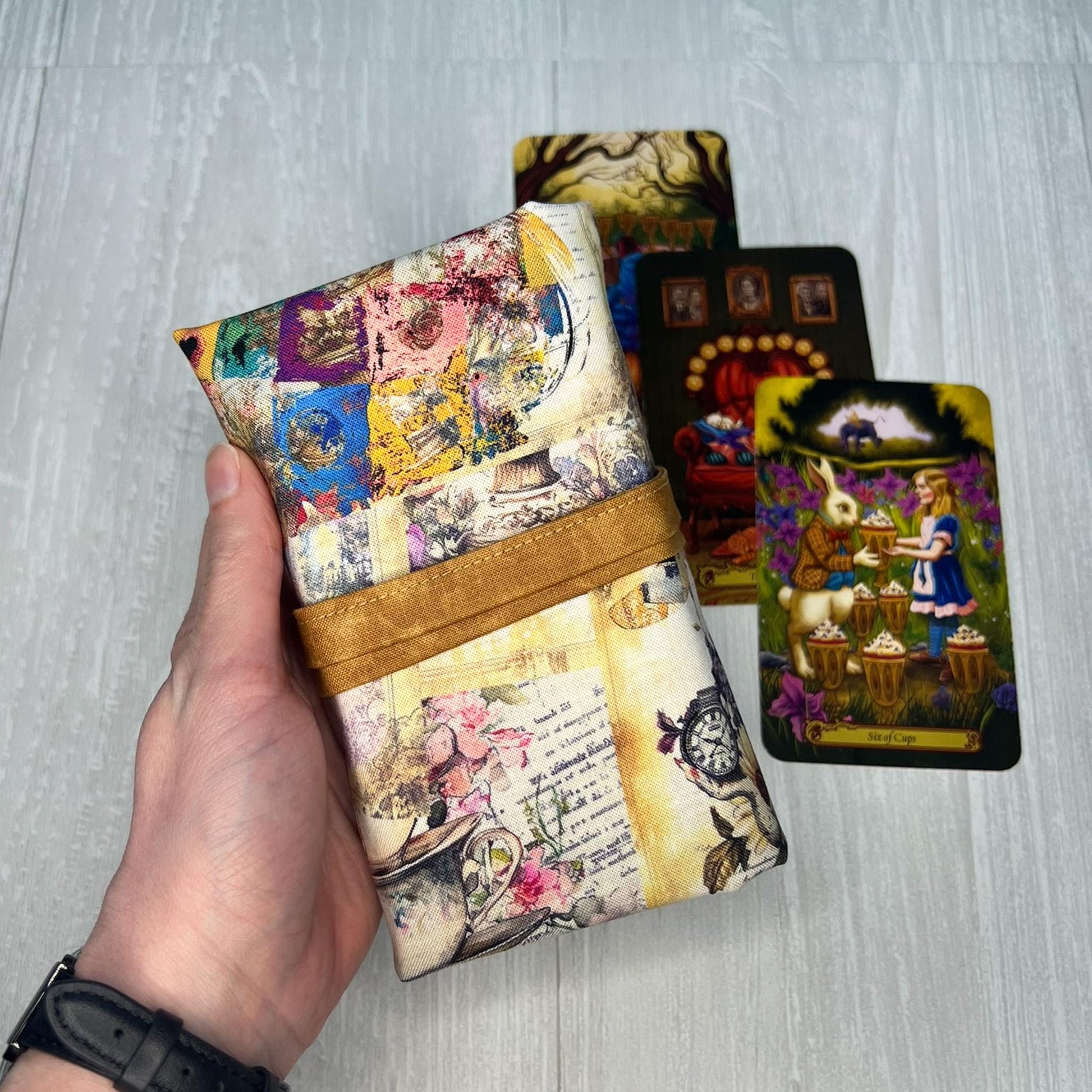 Alice's Adventures in Wonderland Tarot Bag, Wonderland Tarot Wrap, Vintage Like Watercolor Alice Tarot Wrap