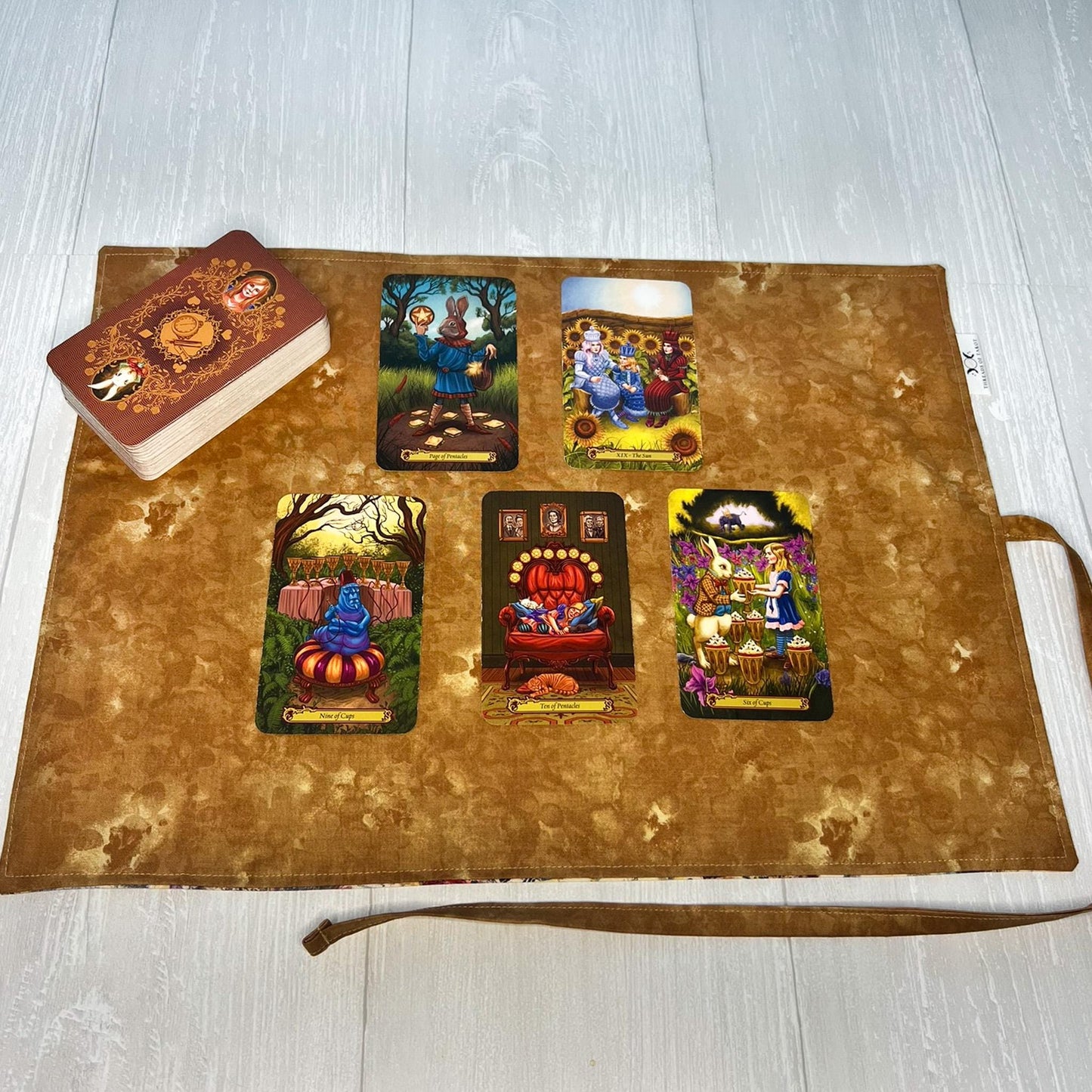 Alice's Adventures in Wonderland Tarot Bag, Wonderland Tarot Wrap, Vintage Like Watercolor Alice Tarot Wrap