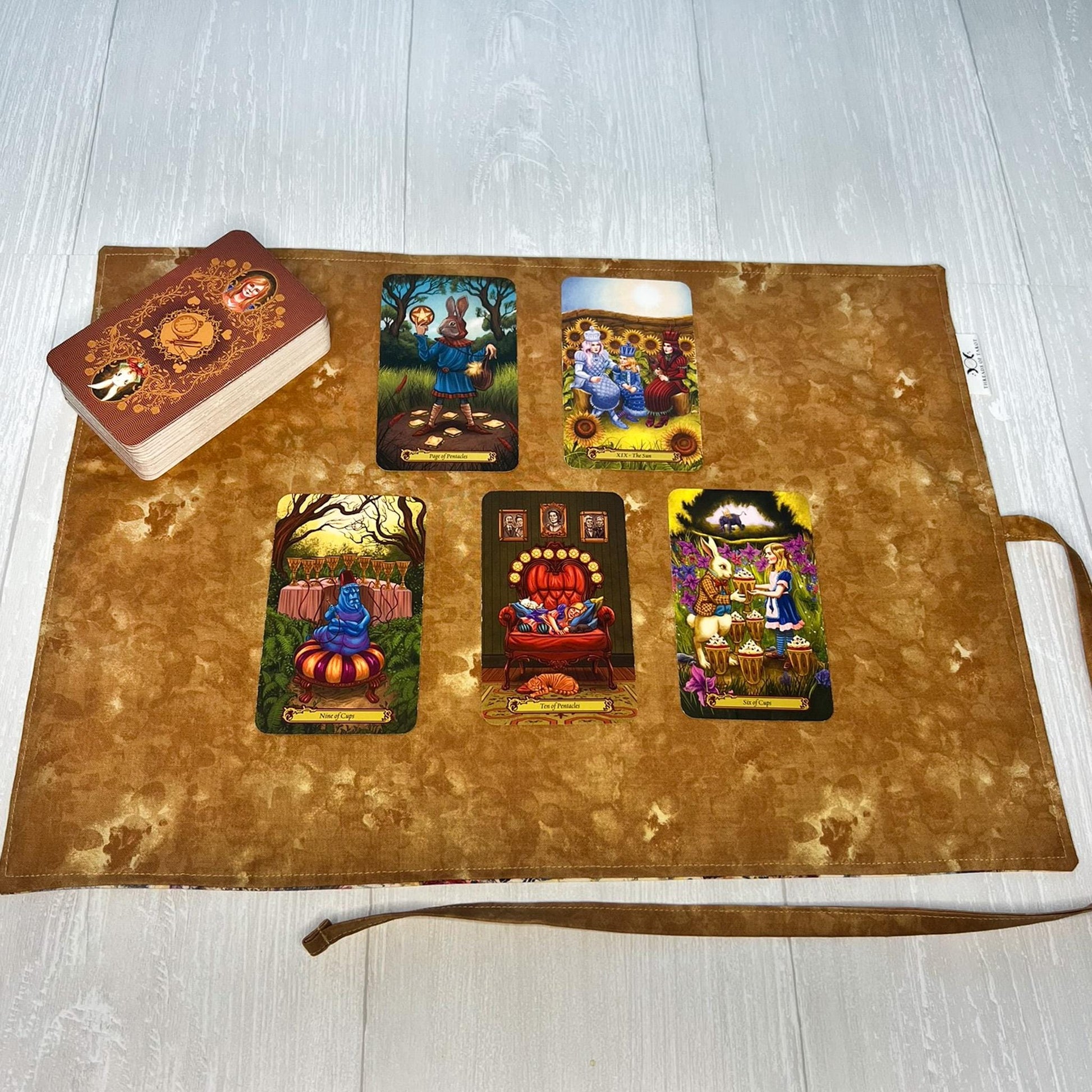 Alice's Adventures in Wonderland Tarot Bag, Wonderland Tarot Wrap, Vintage Like Watercolor Alice Tarot Wrap