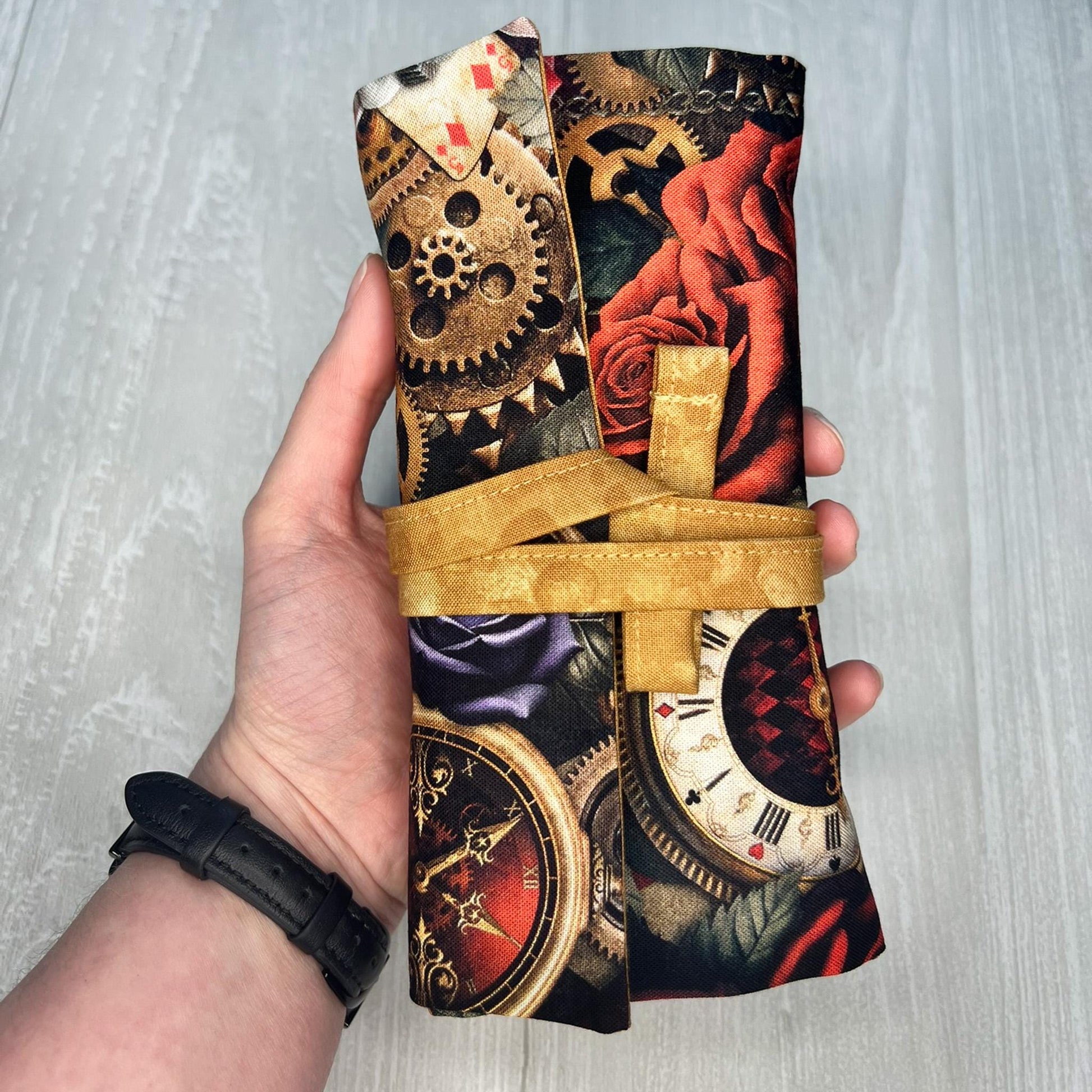 Customizable Wonderland Tarot Wrap Pouch, Alice's Adventures in Wonderland Tarot Bag, Cat White Rabbit Tarot Deck Wrap