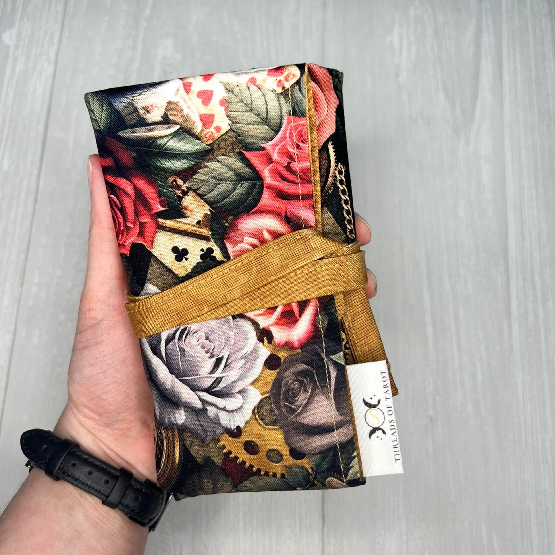 Customizable Wonderland Tarot Wrap, Alice's Adventures in Wonderland Tarot Bag, Cat White Rabbit Tarot Deck Wrap