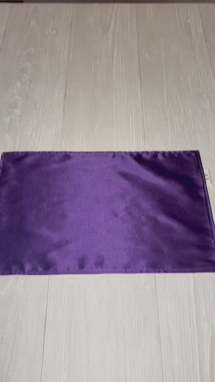 Small Purple Satin Altar Cloth, Tarot Reading Cloth, Ritual Cloth, Rune Casting, Tarot Reading Supplies, Divination Tool, Witch Altar Decor