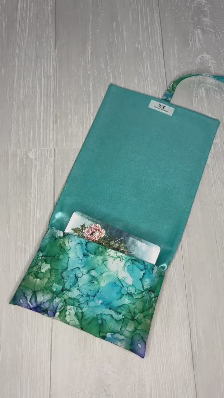 Tarot Wrap Pouch, Blue Green Tarot Deck Pouch, Tarot Altar Supplies & Accessories, Tarot Card Holder, Divination Pagan Tarot Reader Gift