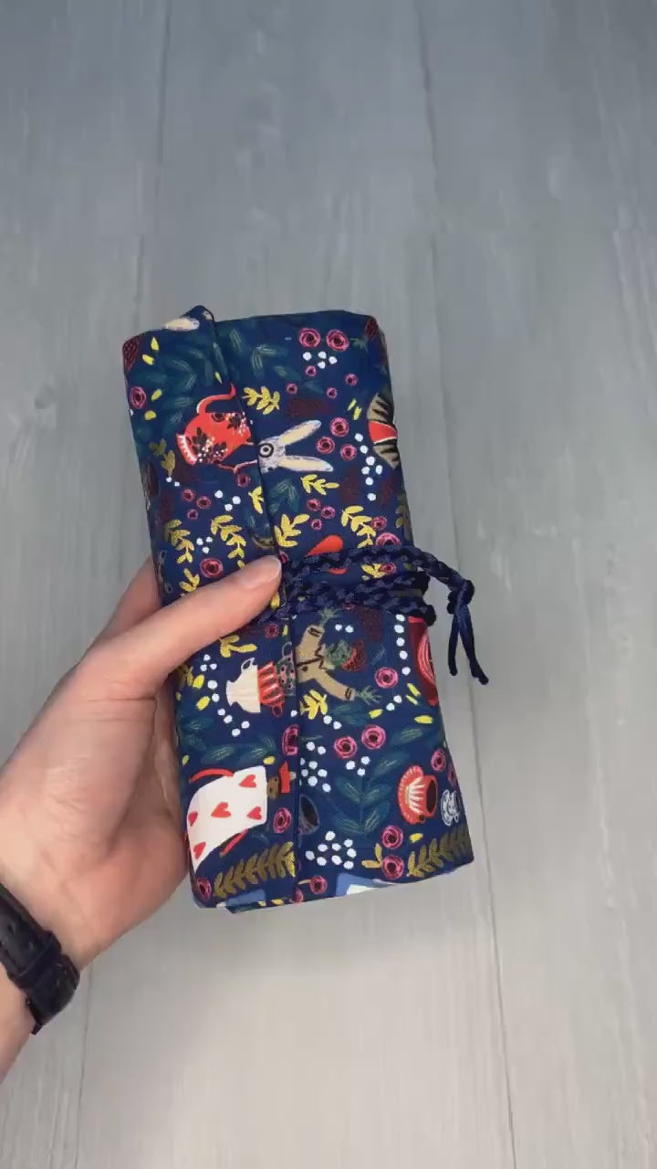 Alice's Adventures in Wonderland Tarot Wrap Pouch, Wonderland Tarot Card Pouch, Cat White Rabbit Tarot Deck Holder