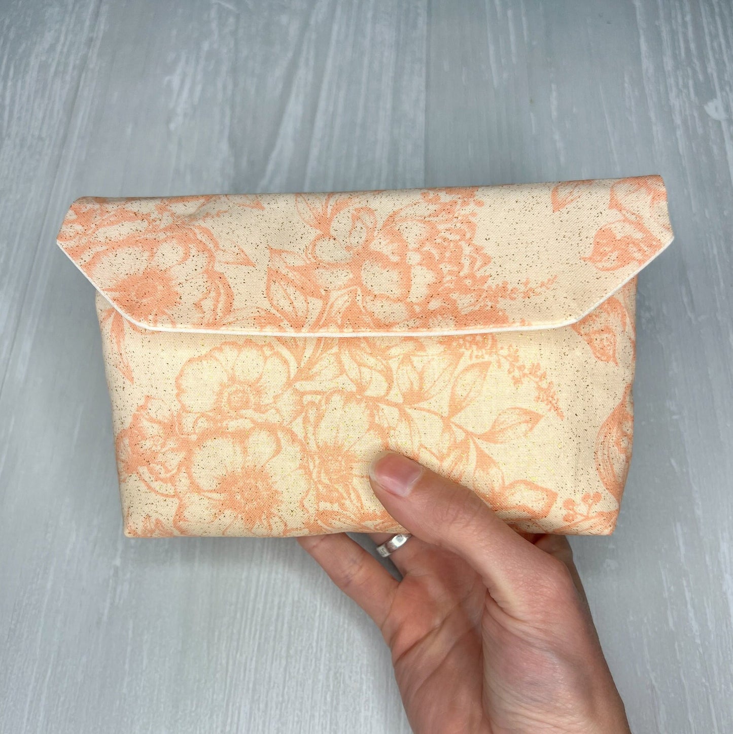 Floral Magnetic Clasp Tarot Clutch Pouch, Peach Fold Over Tarot Pouch, Tarot Reading Gifts Supplies & Accessories, Tarot Card Storage Holder