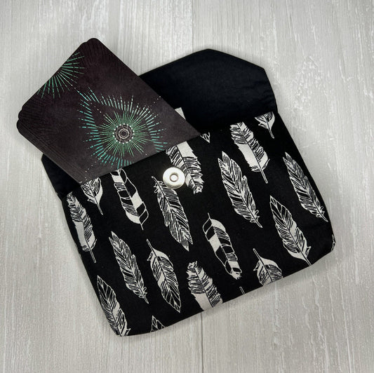 Feather Tarot Clutch Pouch, Fold Over Magnetic Clasp Tarot Pouch, Tarot Reading Gifts Supplies & Accessories, Tarot Card Storage Holder