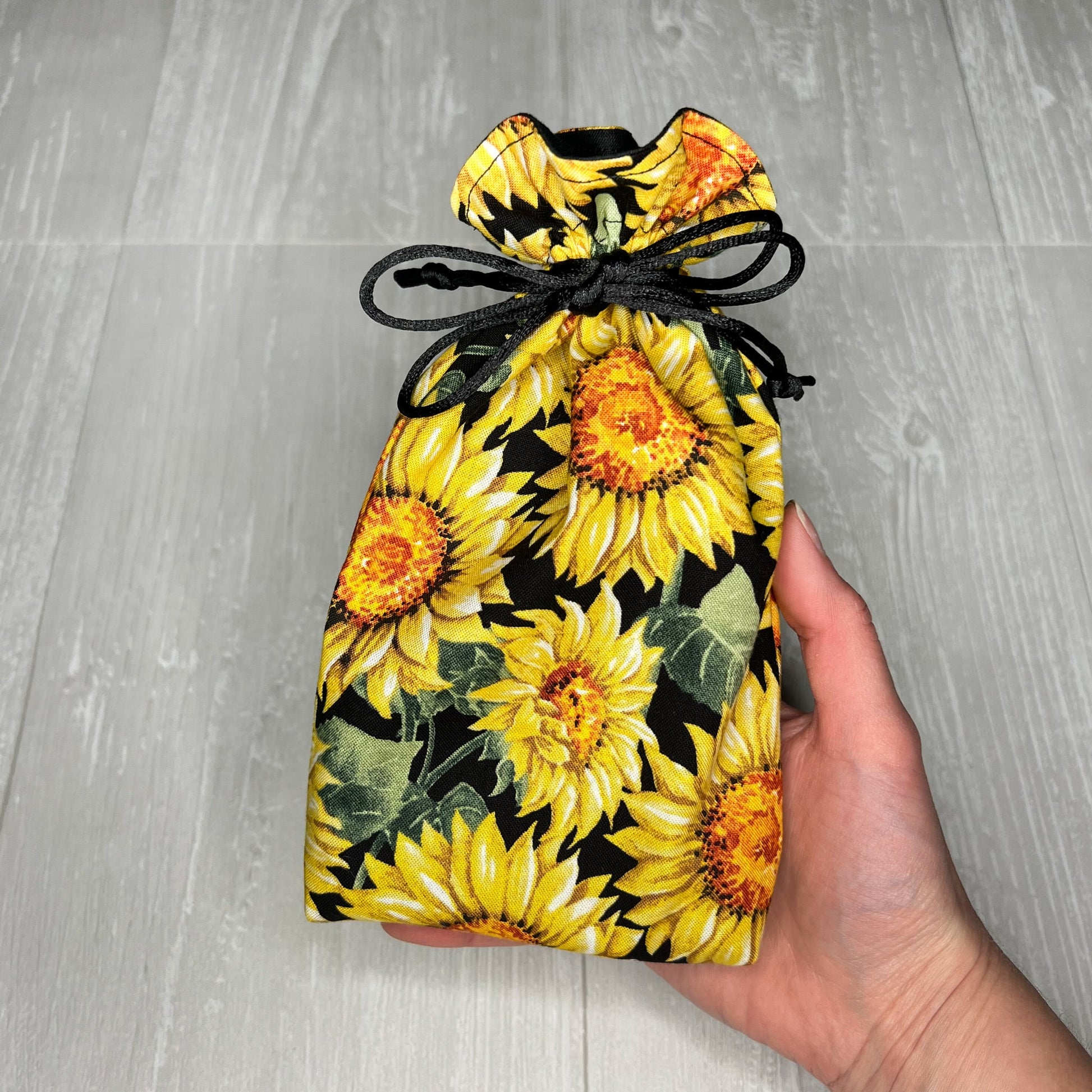 Sunflower Standard Tarot Deck Bag, Tarot Drawstring Pouch, Tarot Deck Storage Holder, Floral Tarot Bag, Tarot Reader Witch Birthday Gift