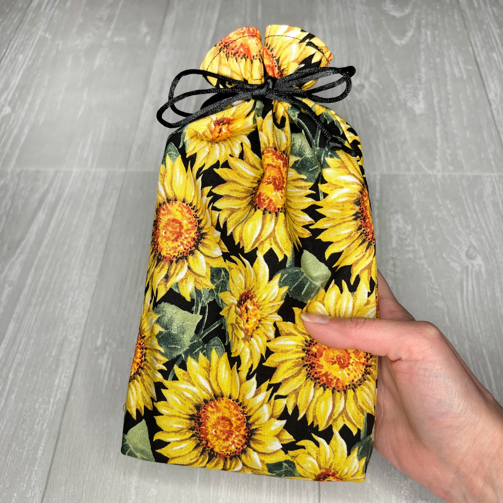 Sunflower Large Tarot Deck Bag, Tarot & Oracle Drawstring Pouch, Large Deck Storage Holder, Tarot Reader Birthday Gift, Witch Pagan Tools