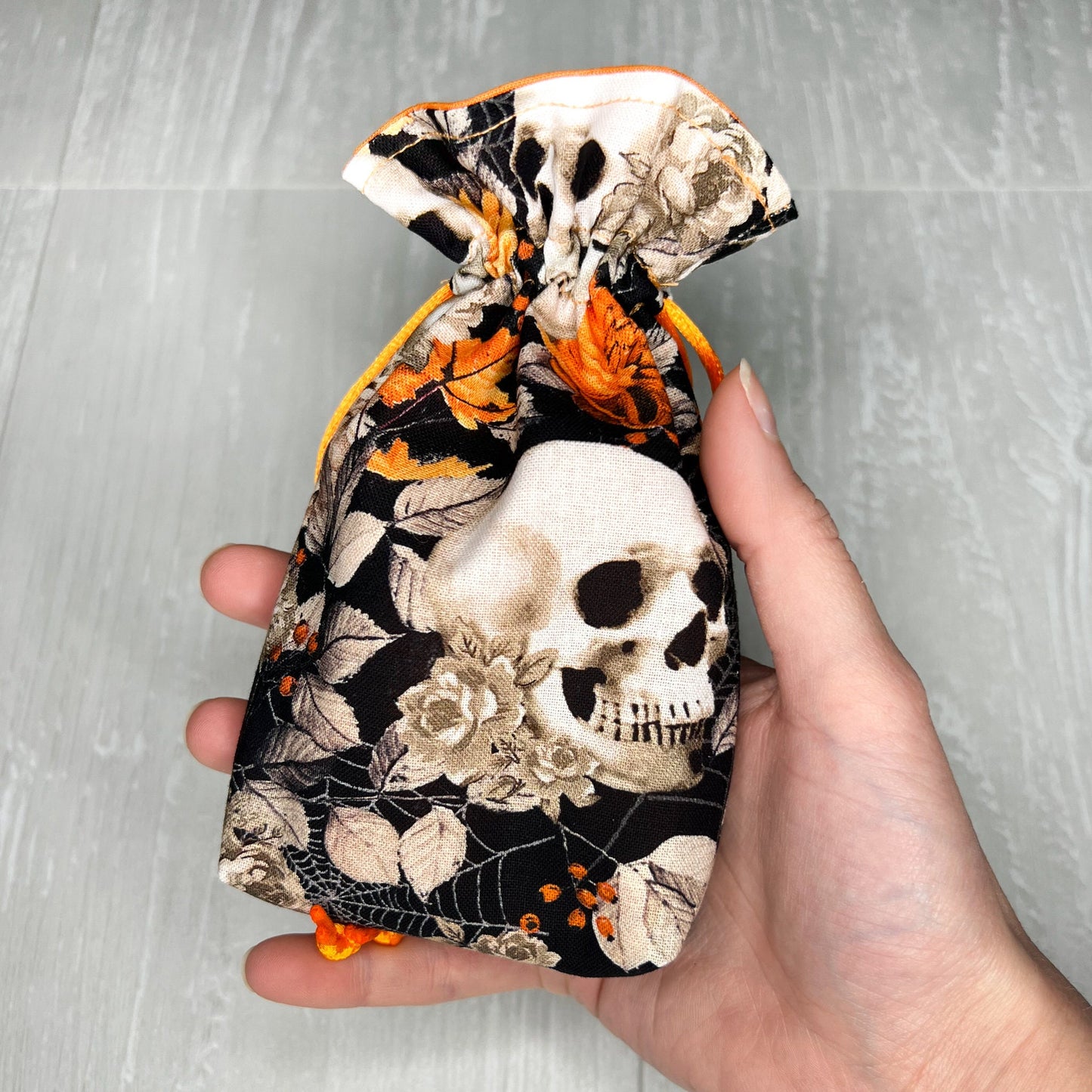 Mini Orange Skulls Tarot Deck Bag, Pocket Tarot Drawstring Pouch, Dice Rune Crystal Bag, Witchcraft Pagan Supplies Gifts, Divination Tools